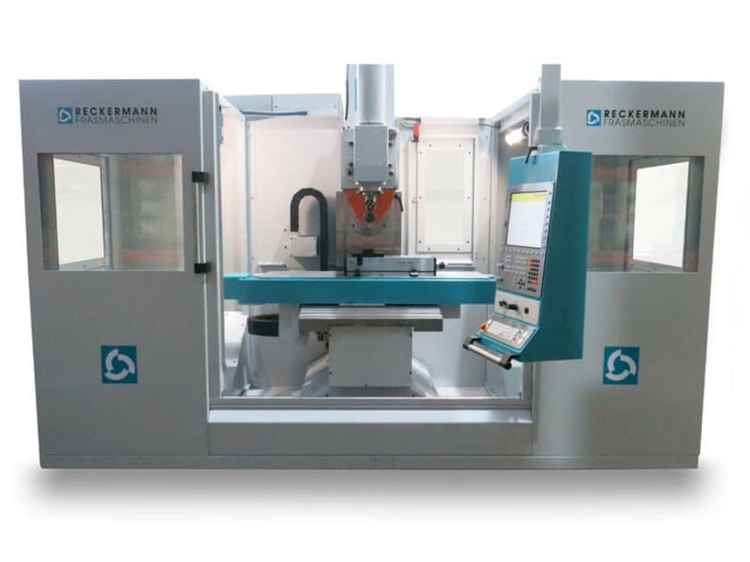 Čelní pohled  na RECKERMANN 1300  stroj