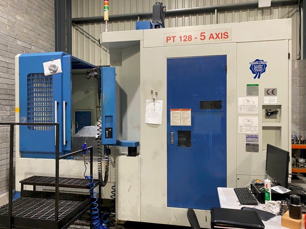 Čelní pohled  na DAH LIH PT128  stroj