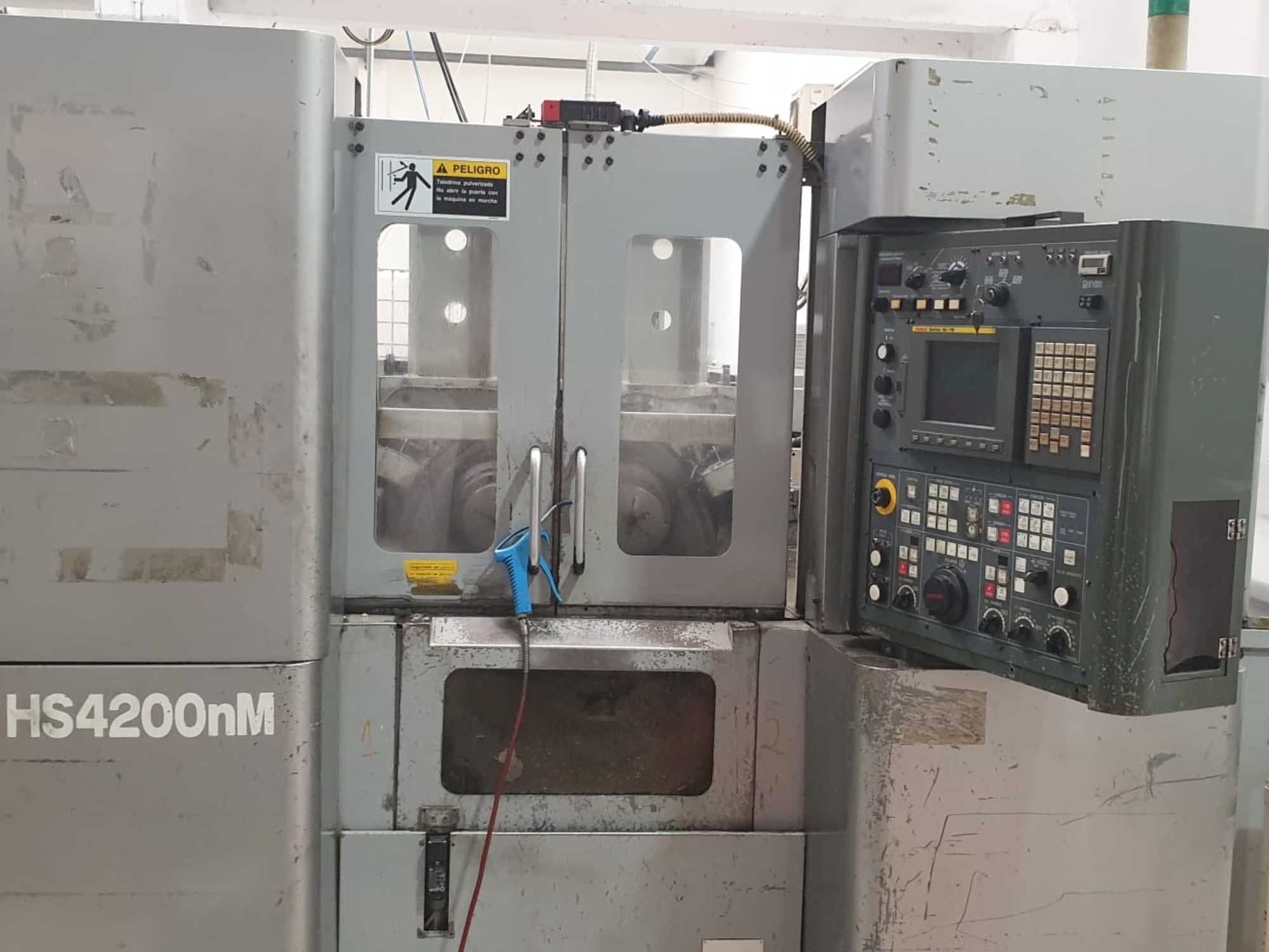 Čelní pohled  na KITAKO HS4200NM  stroj