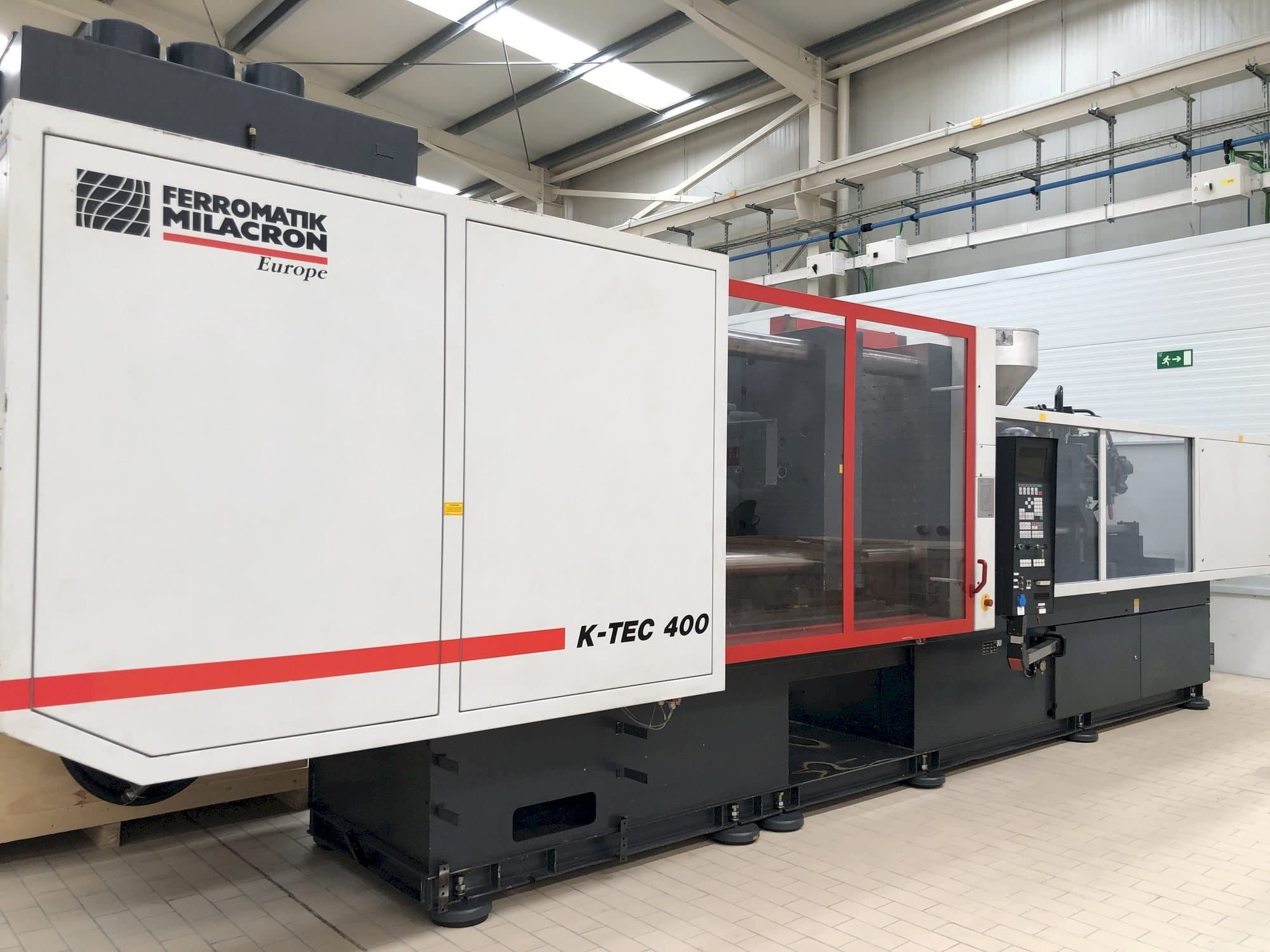 Čelní pohled  na Ferromatik K-TEC400S  stroj