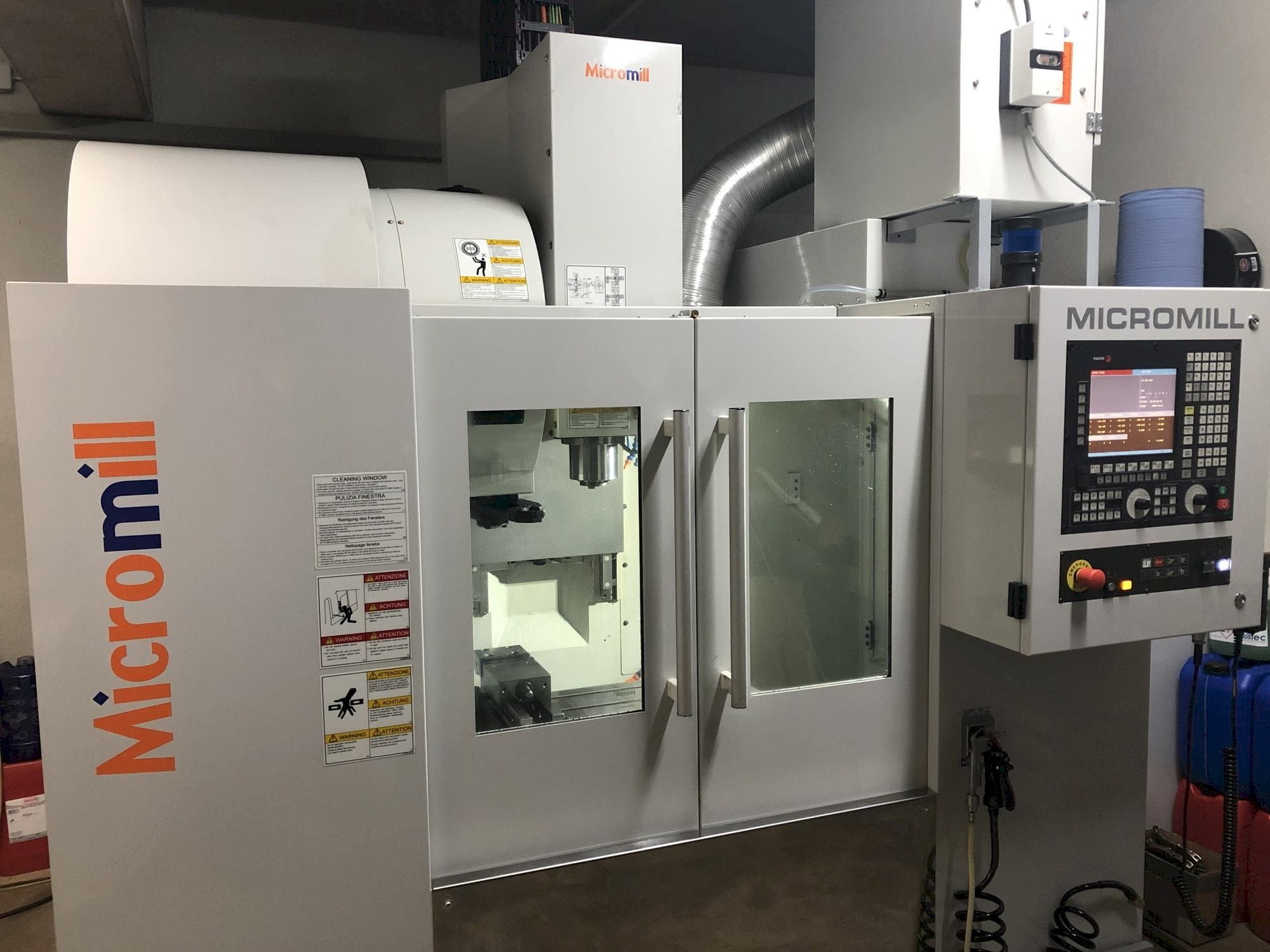 Čelní pohled  na Micromill MM 430  stroj