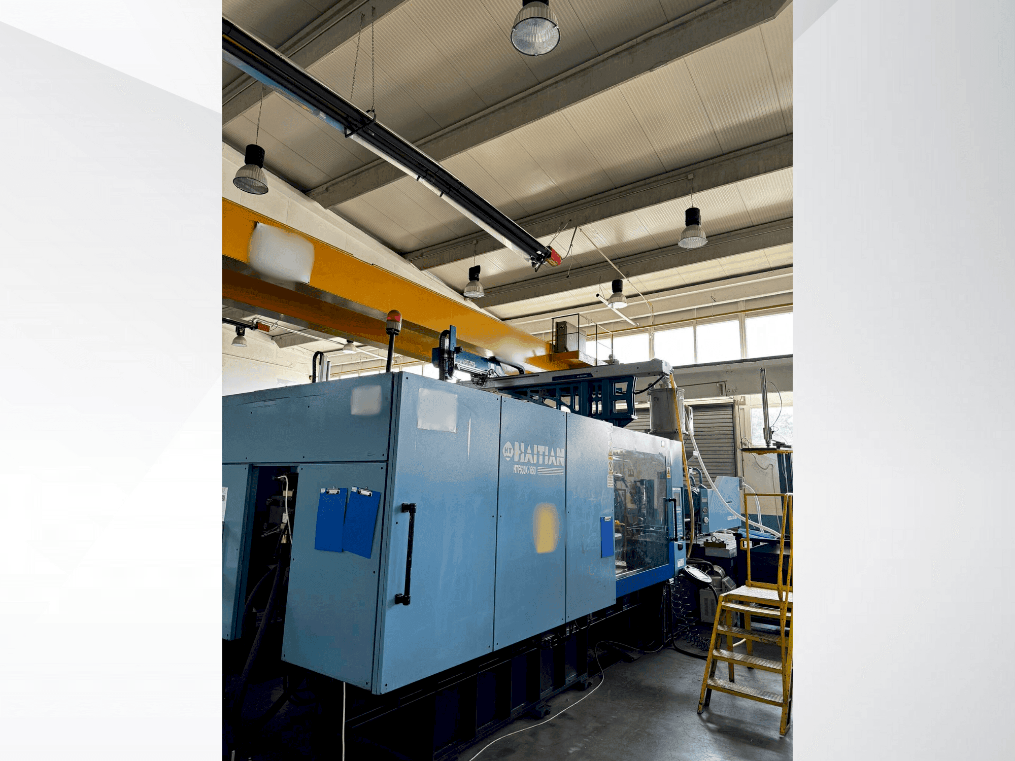 Čelní pohled  na HAITIAN 530/650  stroj