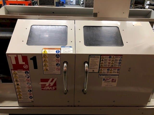 Čelní pohled  na HAAS TL-1  stroj