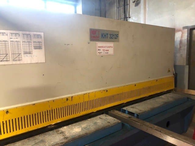 Čelní pohled  na KNUTH KHT 3212 F  stroj