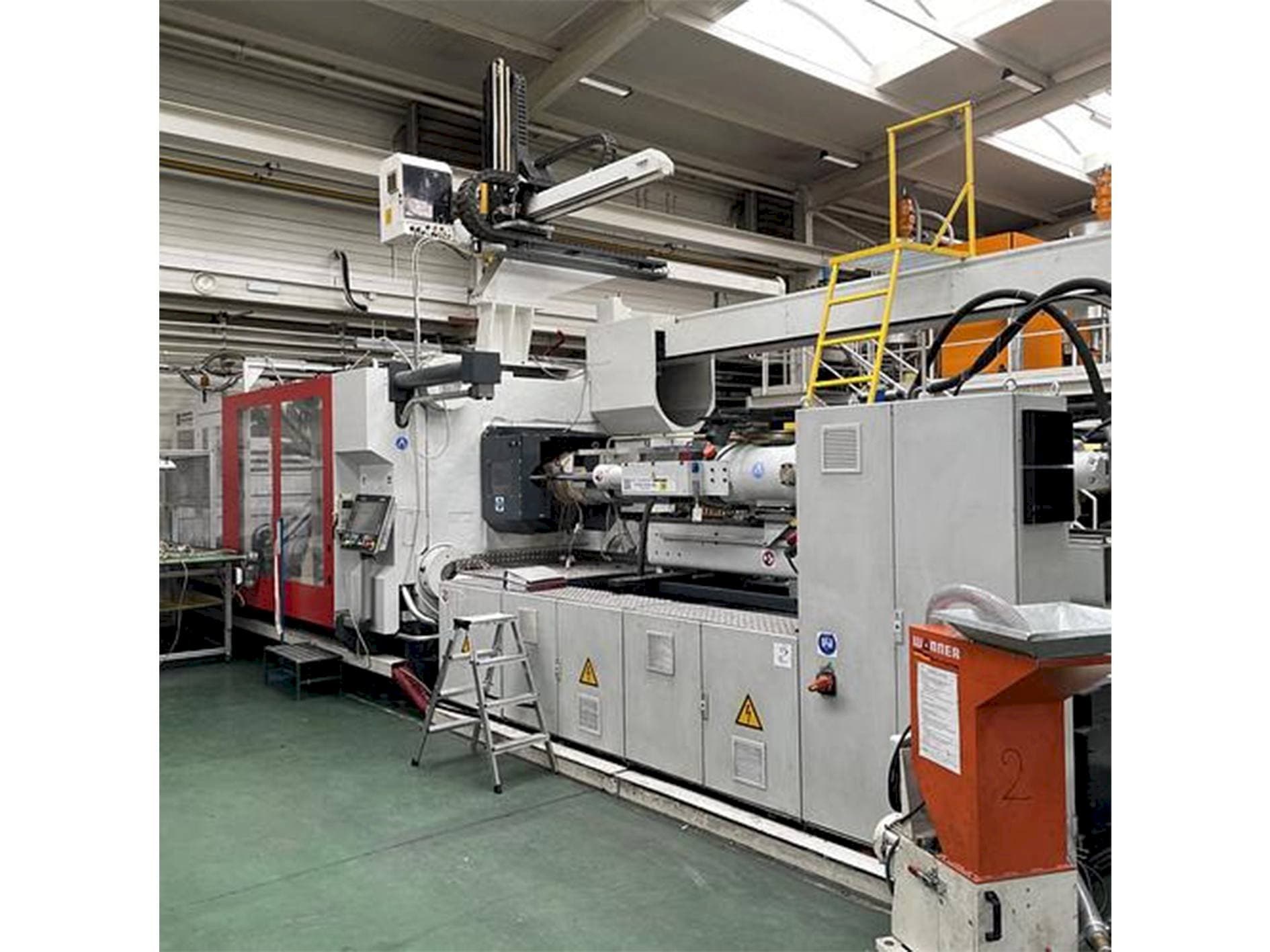 Čelní pohled  na Ferromatik Maxima MM 1000-4880  stroj