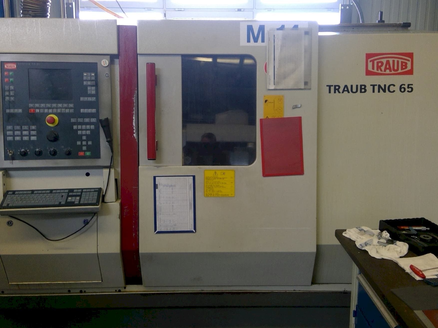 Čelní pohled  na TRAUB TNC 42/65  stroj