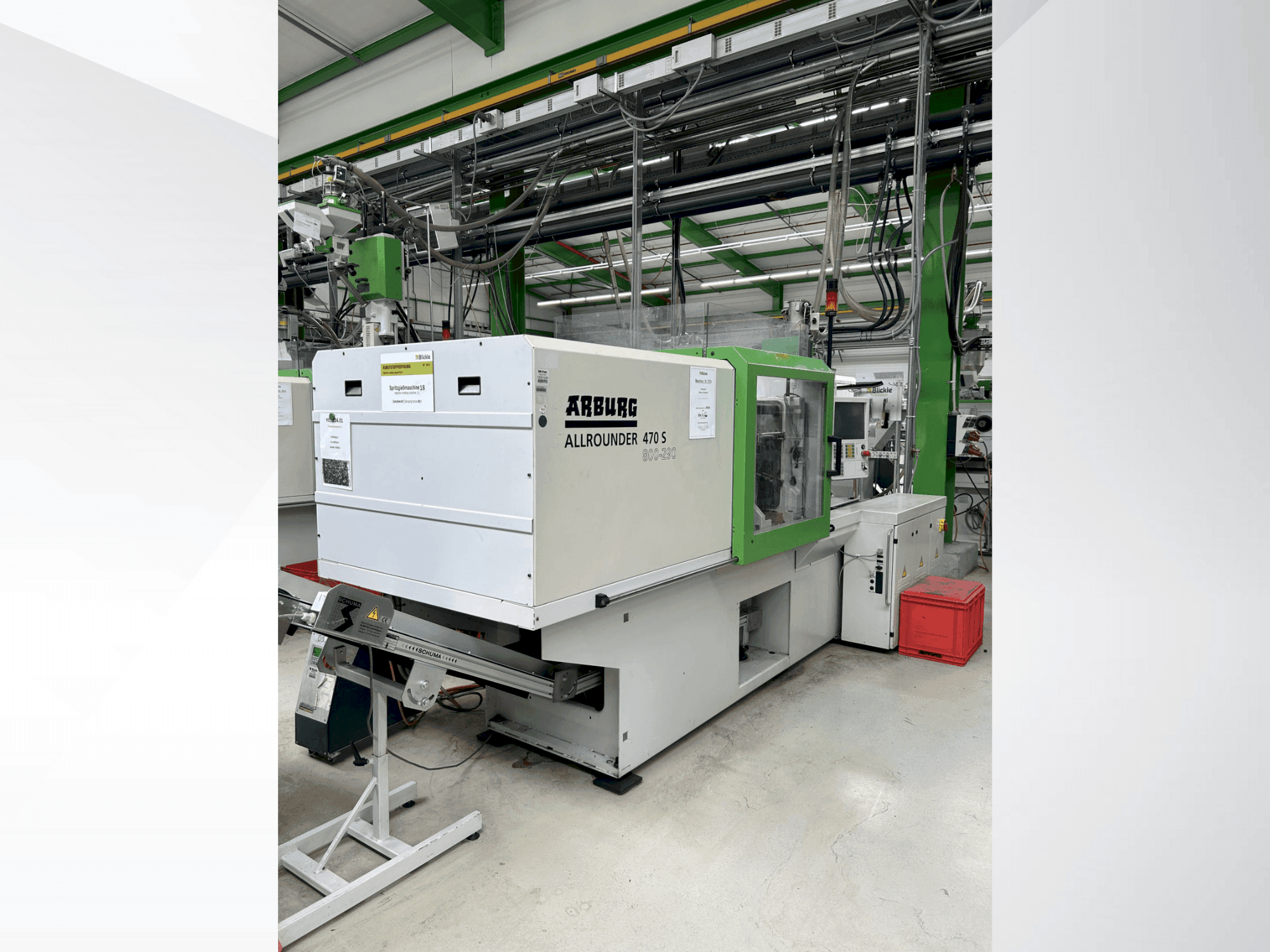 Čelní pohled  na Arburg 470 S / 800-290  stroj