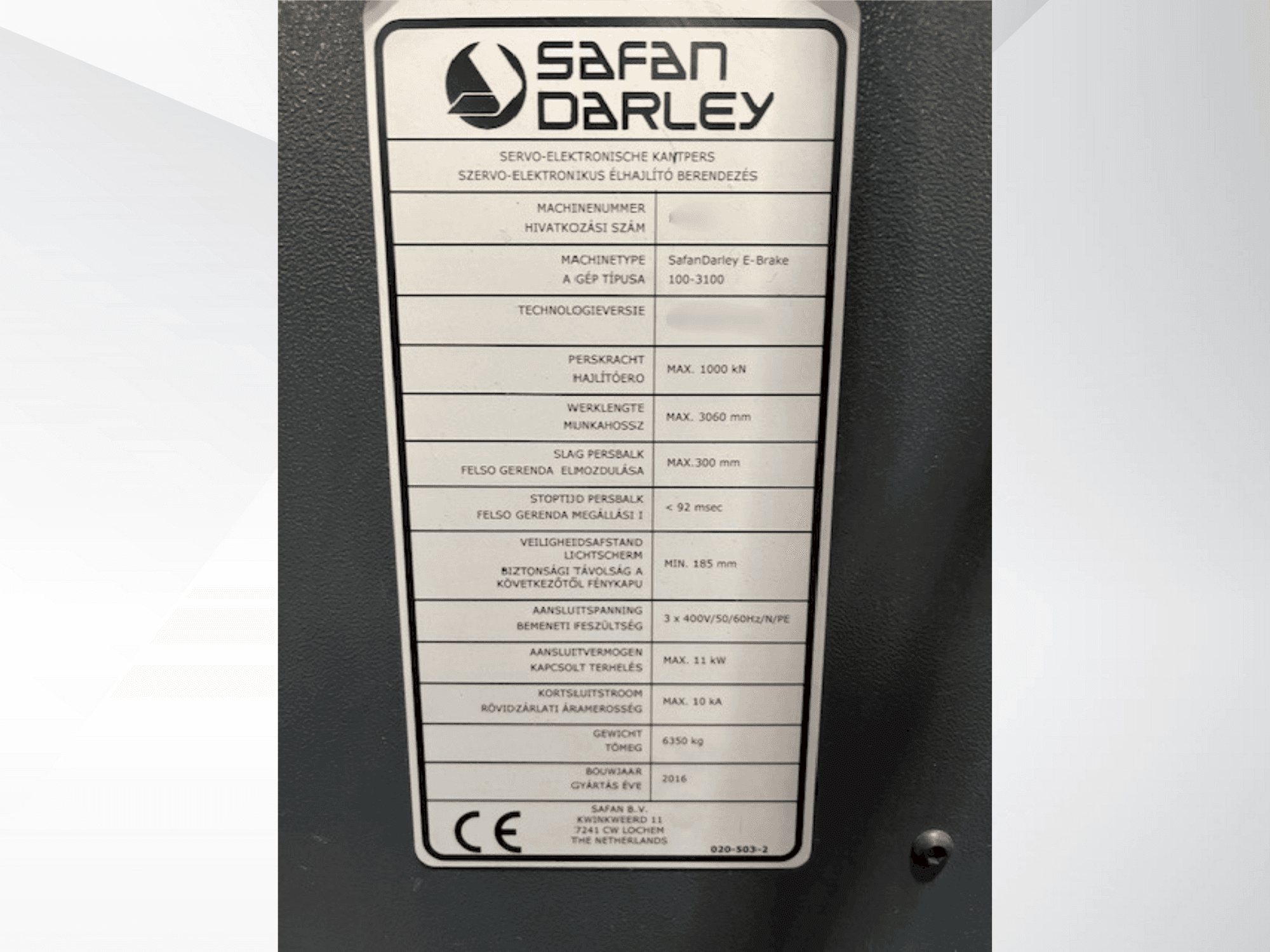 Čelní pohled  na Safan E Brake 100 3100  stroj