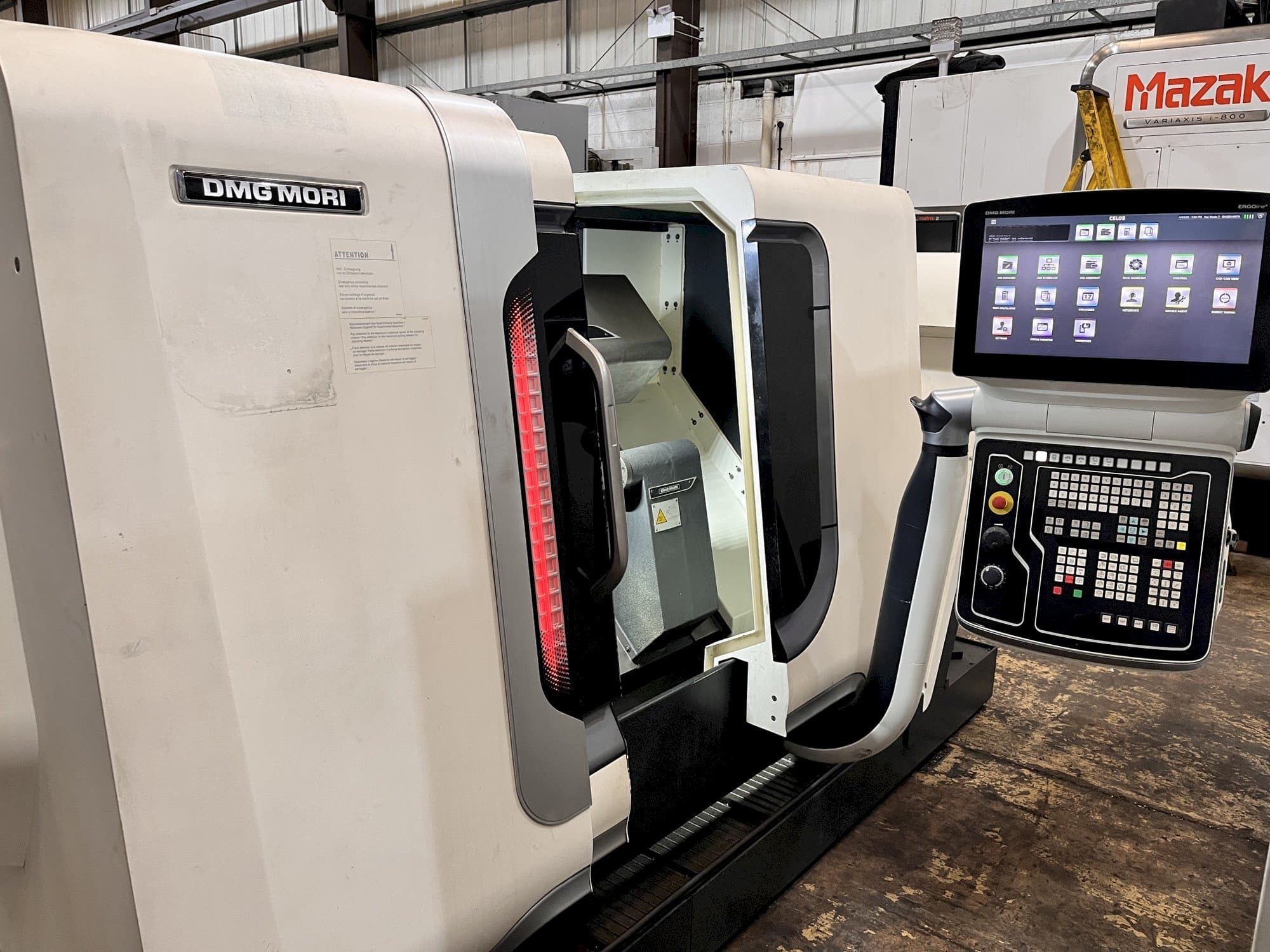 Čelní pohled  na DMG CTX ALPHA 300  stroj