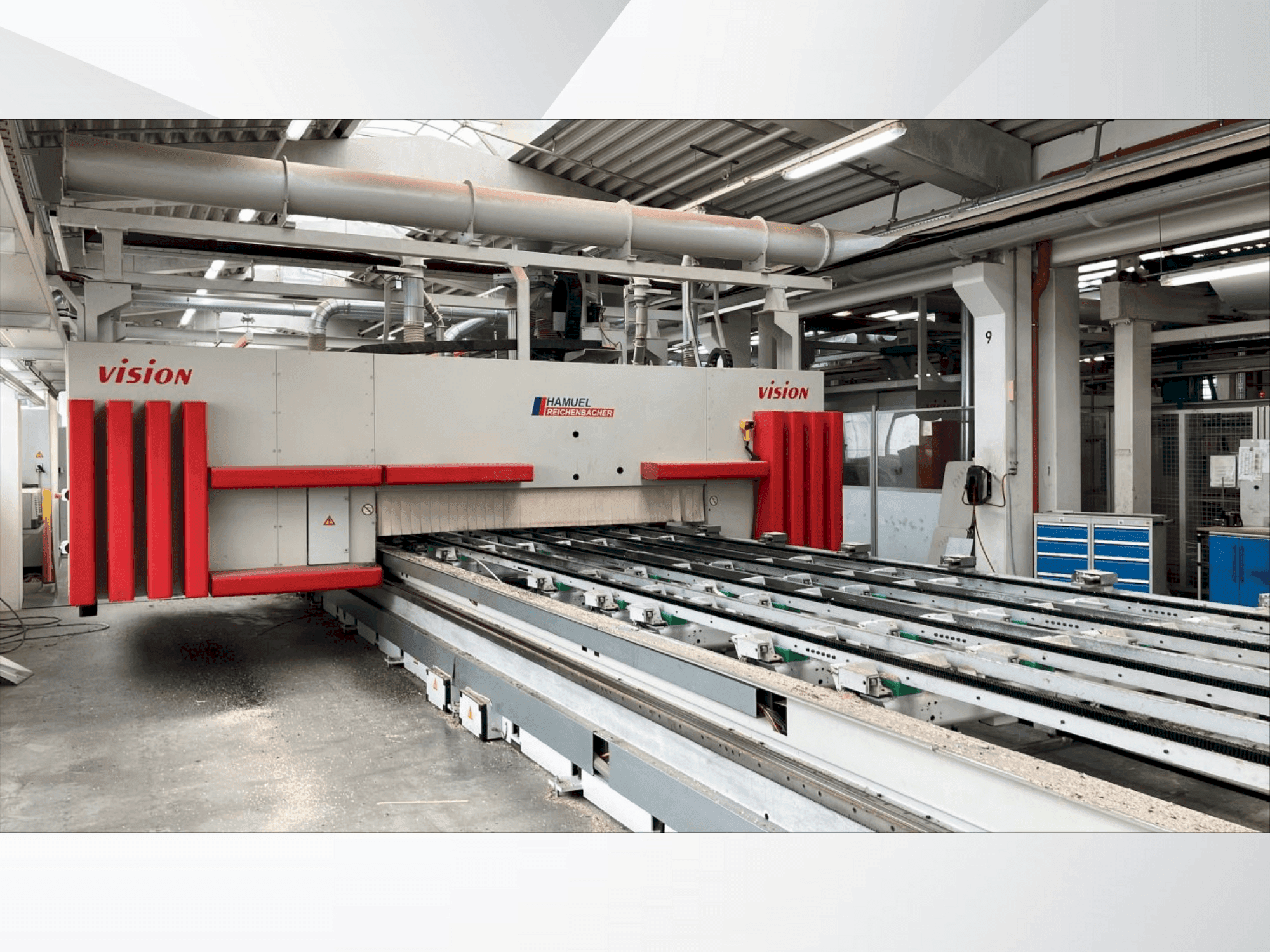 Čelní pohled  na Hamuel Reichenbacher VISION III-TT-L  stroj