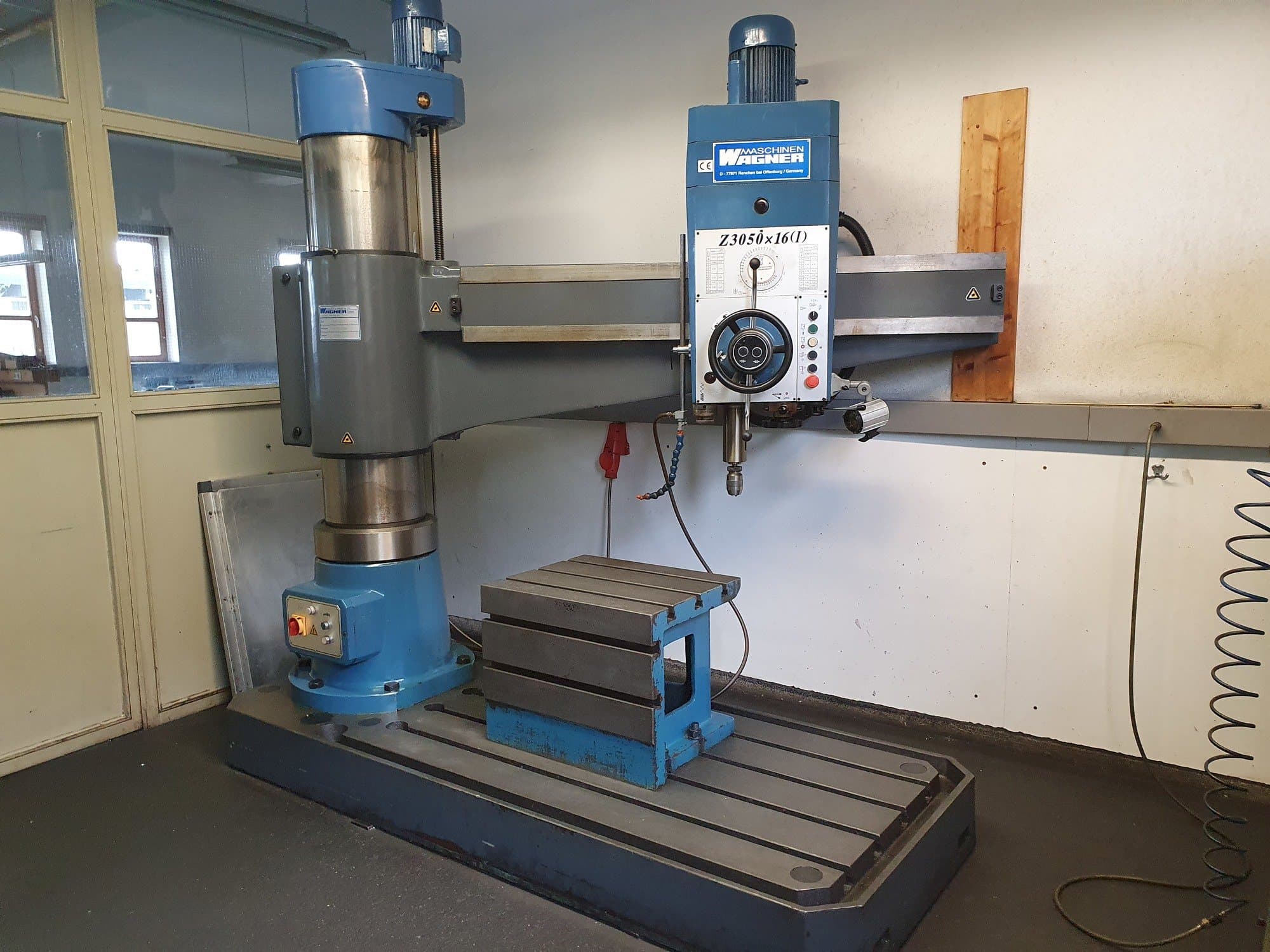 Čelní pohled  na WAGNER PRC50  stroj