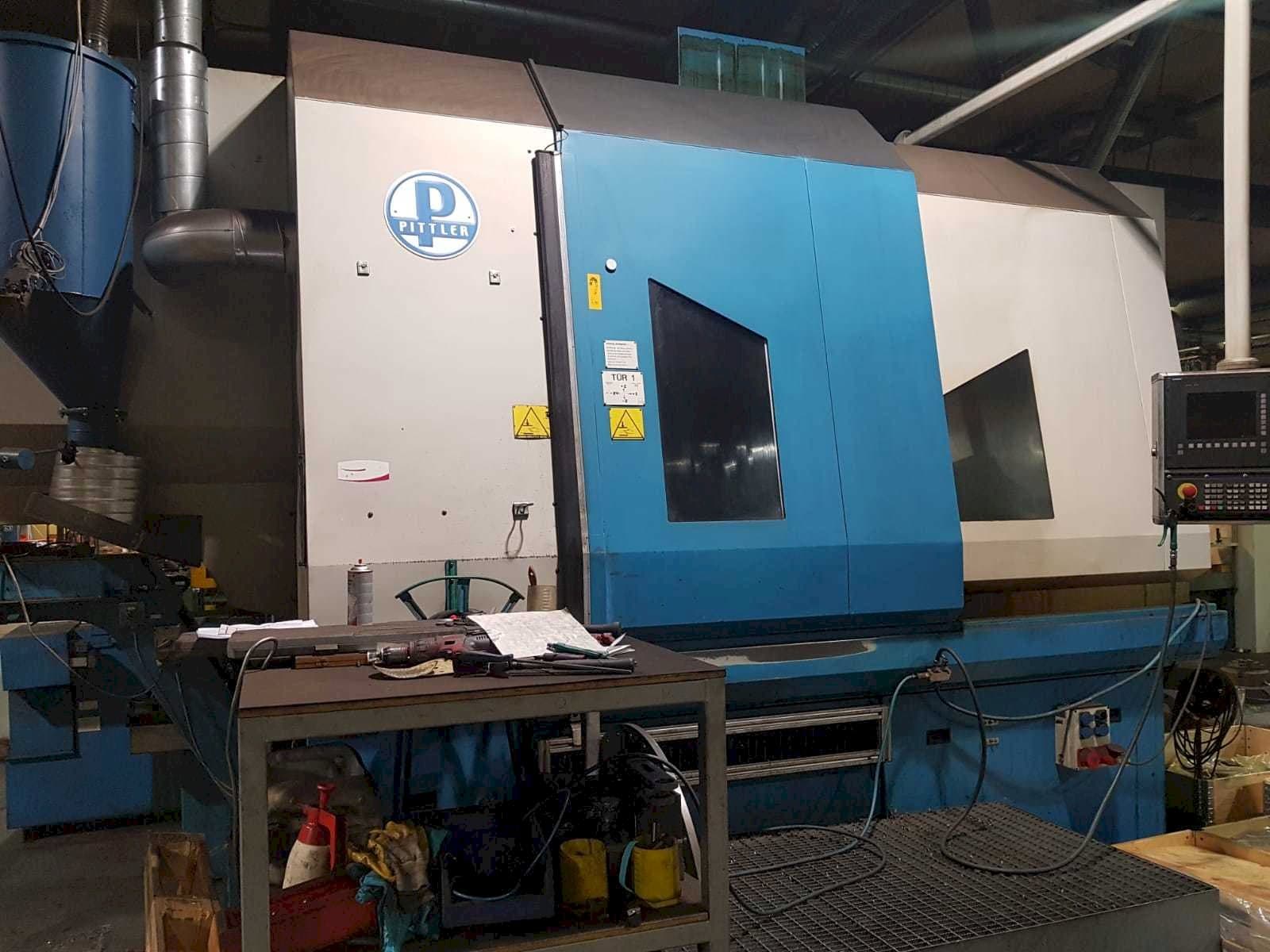 Čelní pohled  na Pittler PV 1000  stroj