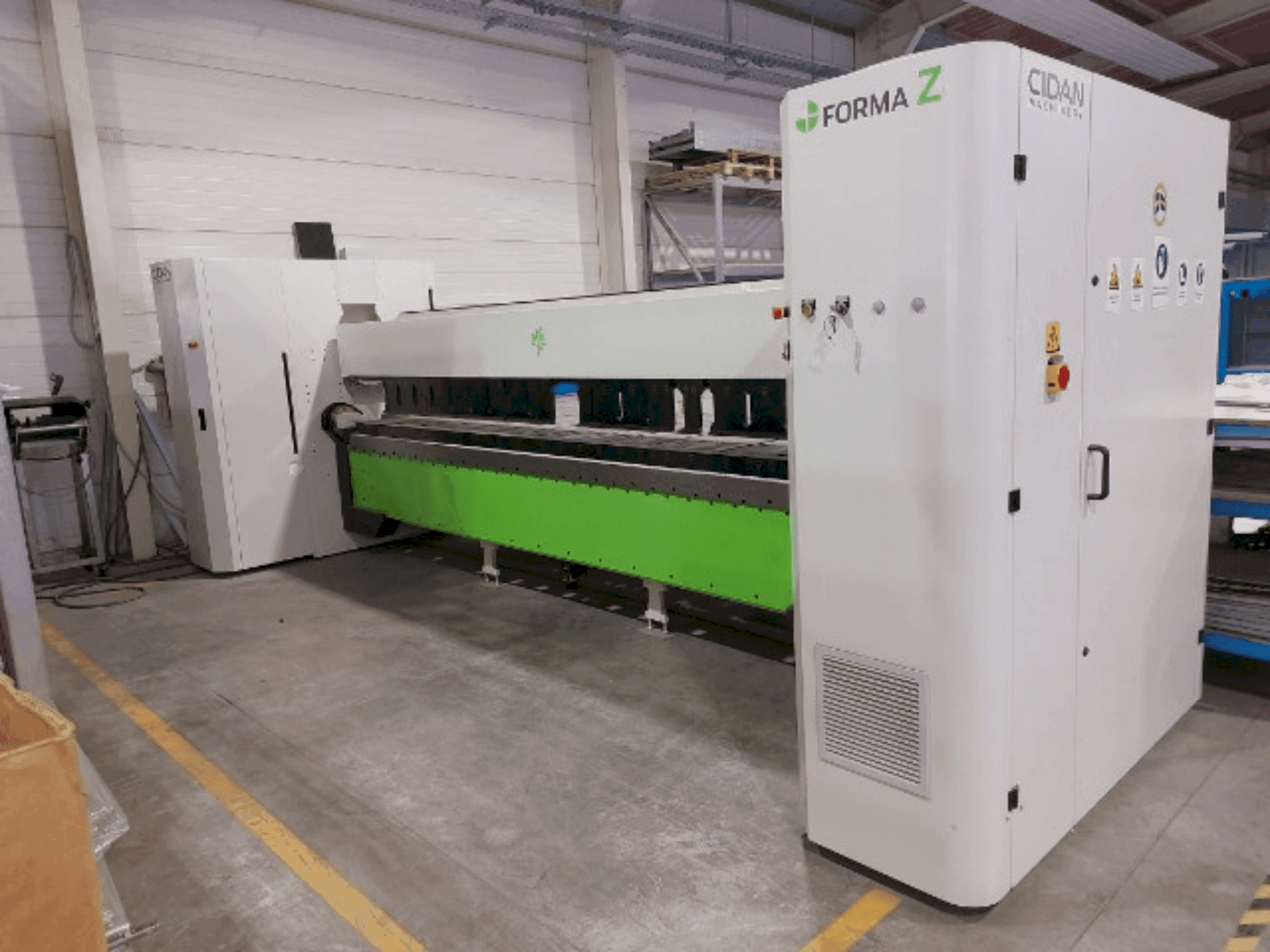 Čelní pohled  na CIDAN FORMA Z 40  stroj