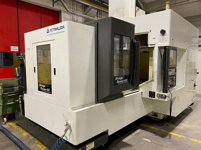 Čelní pohled  na Kitamura Bridge 6G  stroj