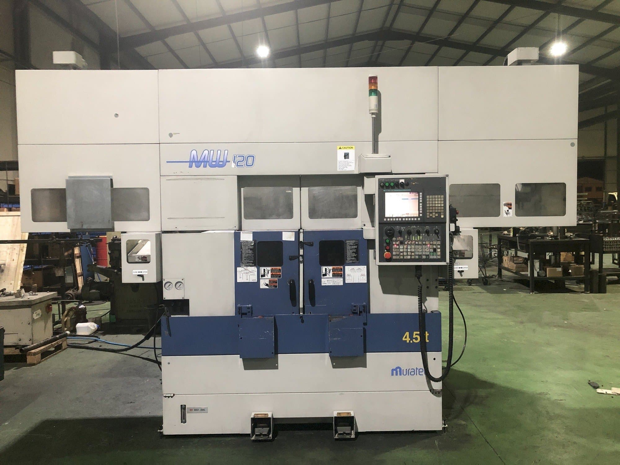 Čelní pohled  na Muratec MW 120 GT  stroj