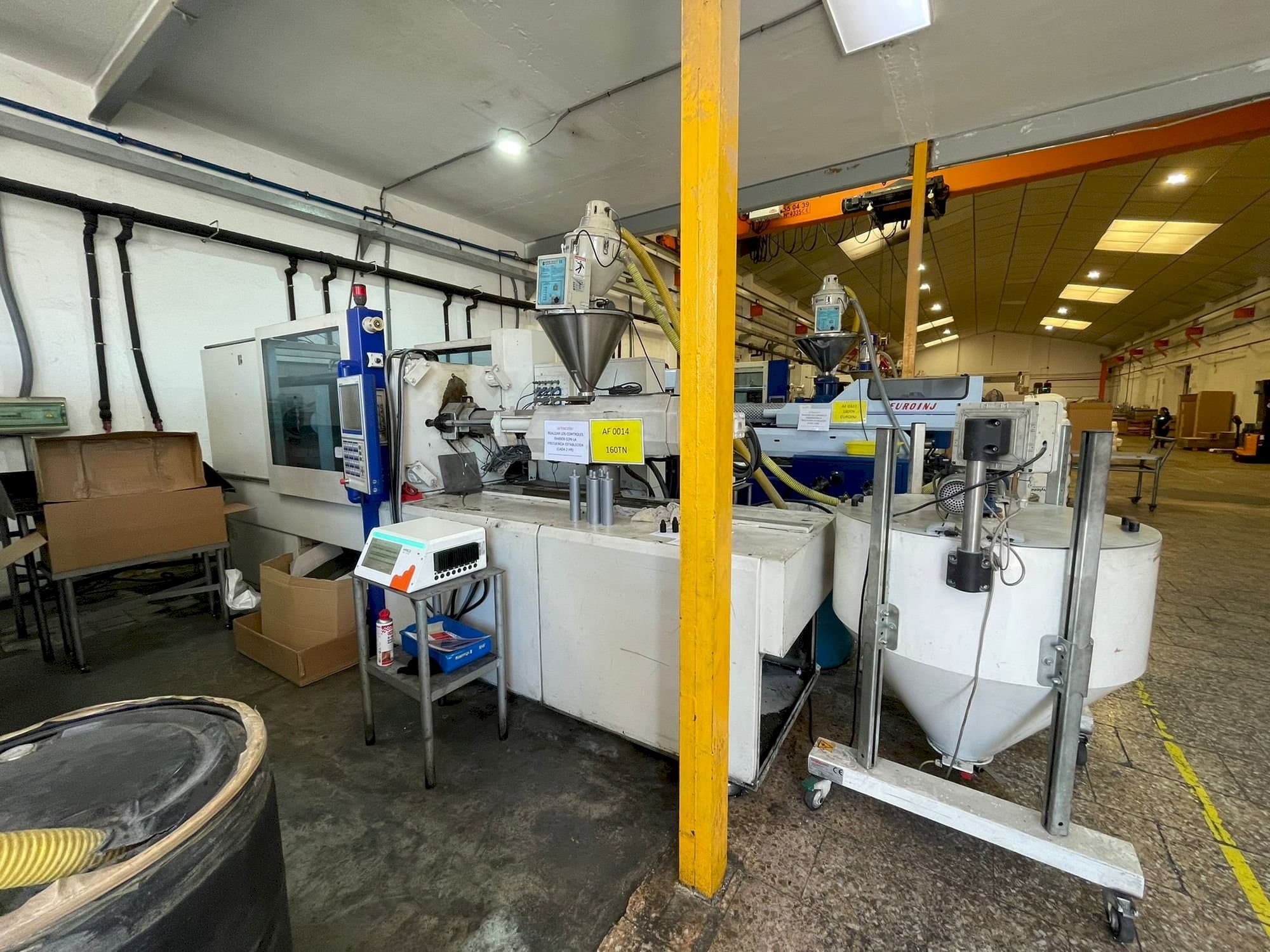 Čelní pohled  na Battenfeld HM 160/525 E  stroj