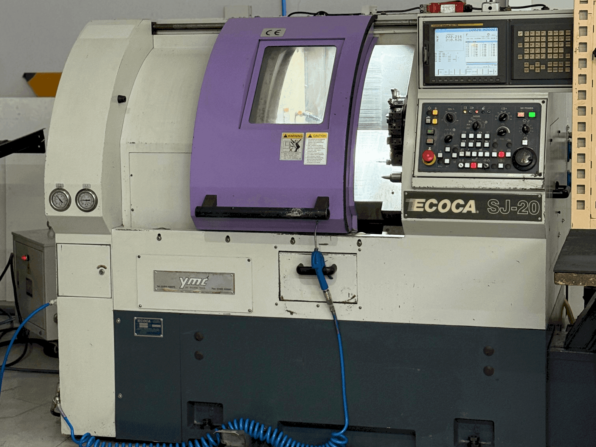 Čelní pohled  na ECOCA SJ-20  stroj