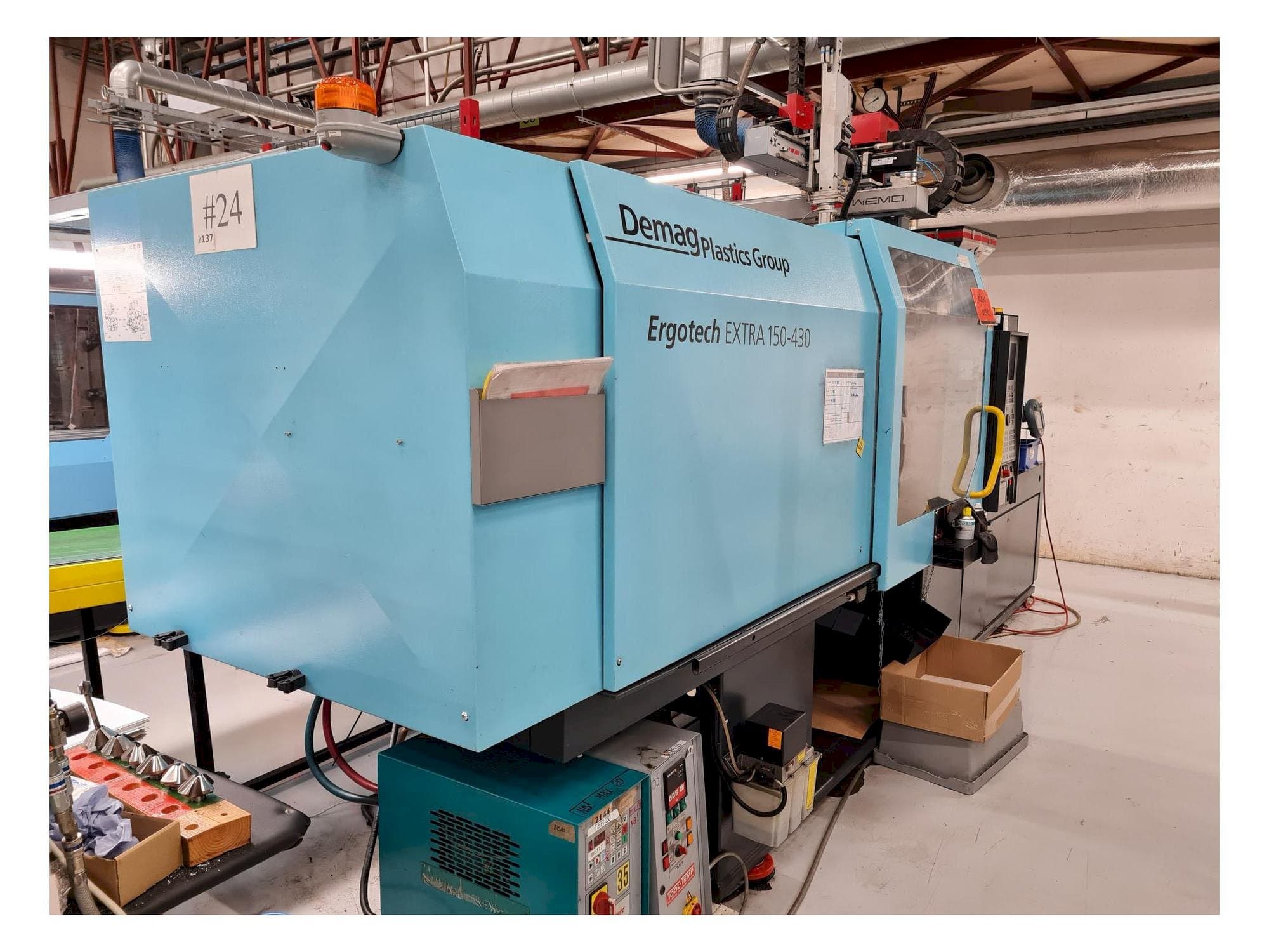 Čelní pohled  na DEMAG Ergotech EXTRA 150-430  stroj