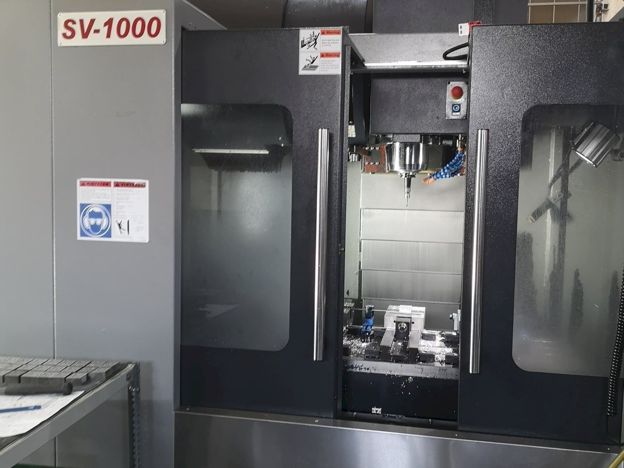 Čelní pohled  na NCT KAFO SV-1000  stroj