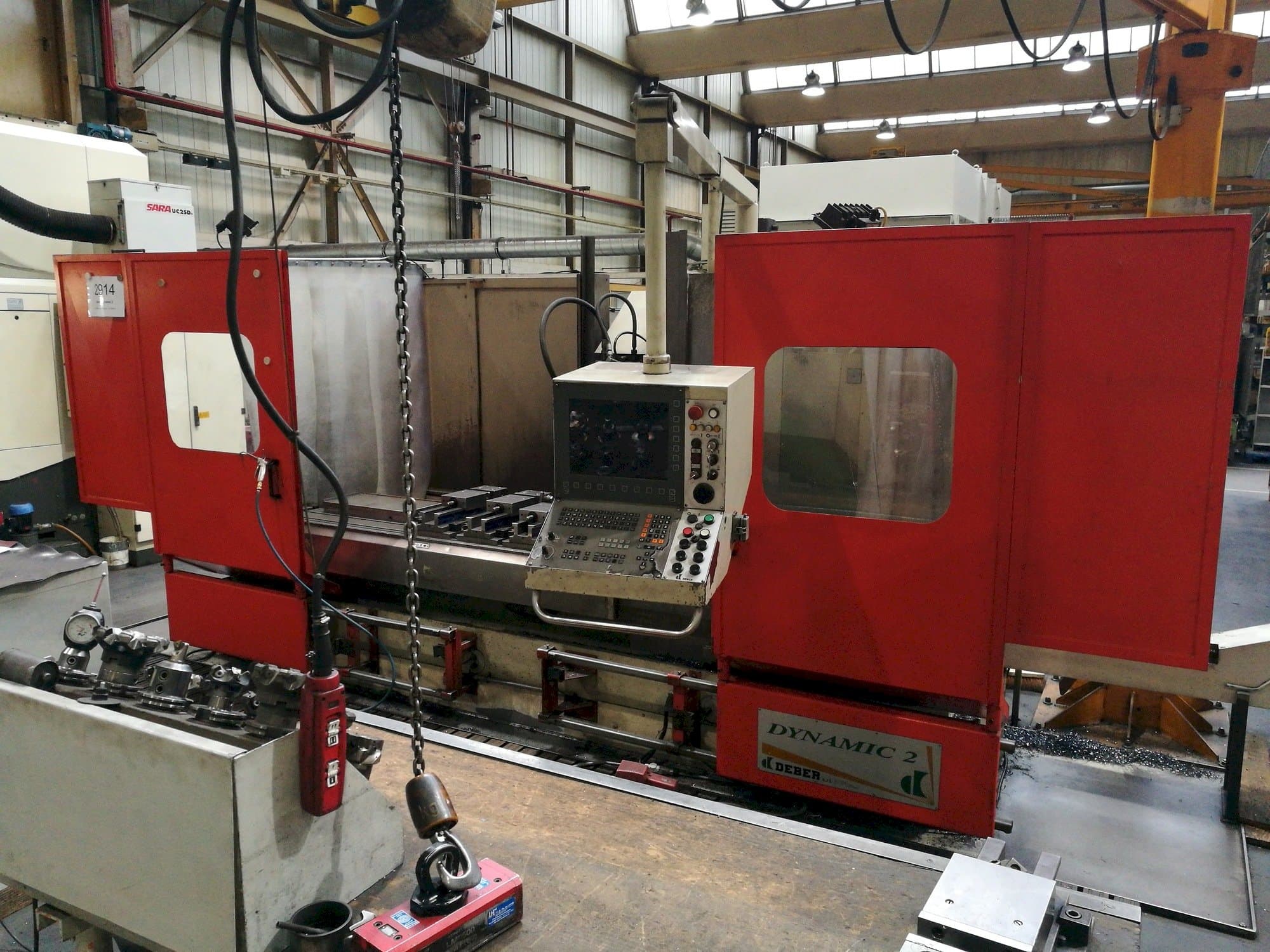 Čelní pohled  na DEBER Dynamic 2  stroj
