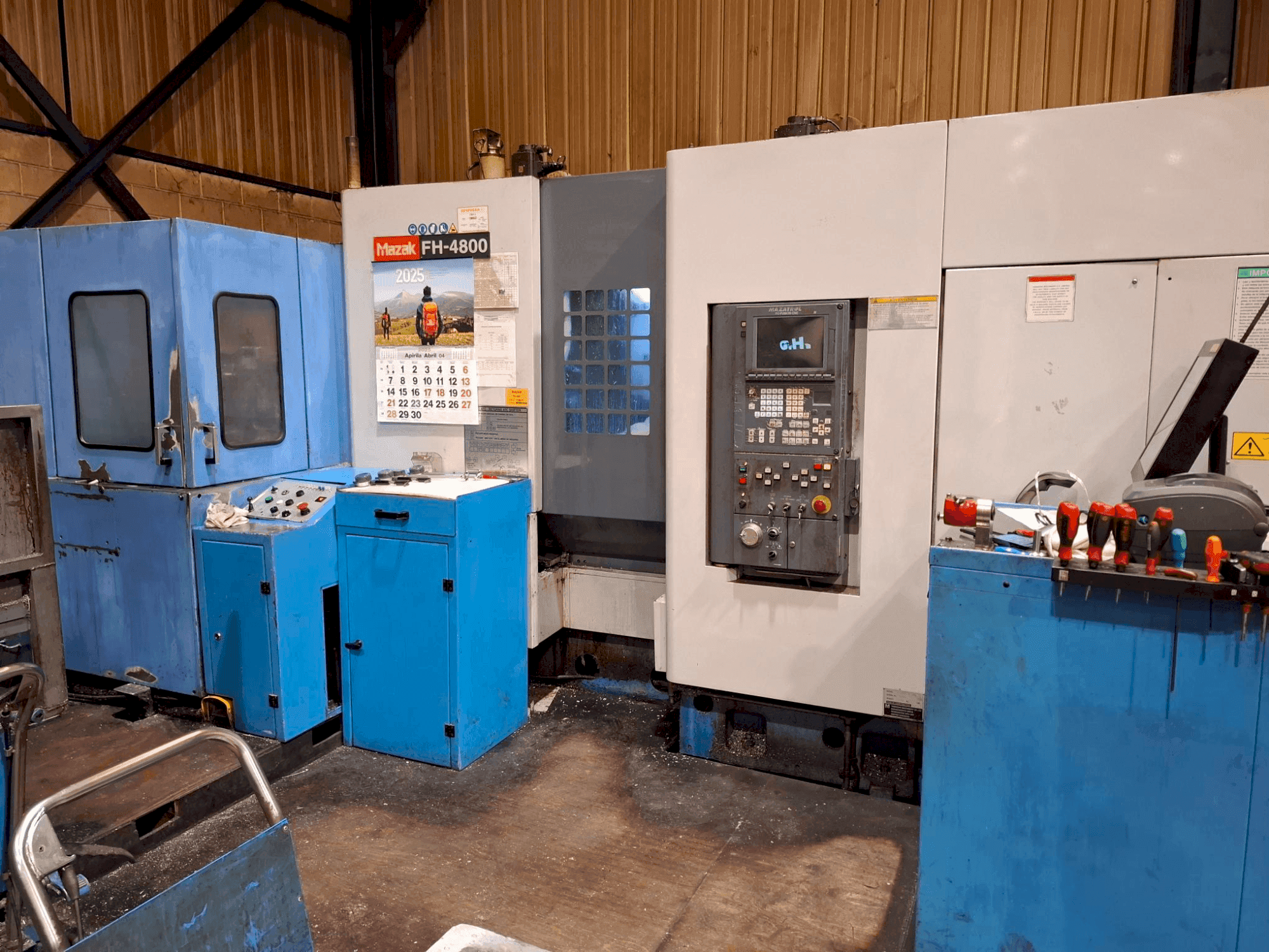 Čelní pohled  na Mazak FH-4800  stroj