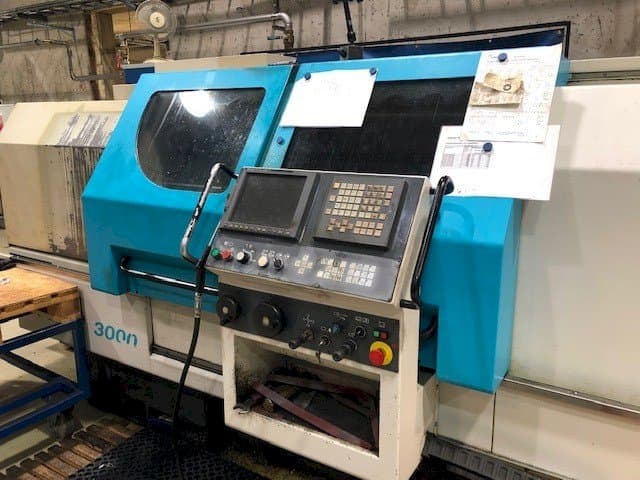 Čelní pohled  na 600 Lathes Combi 3000  stroj