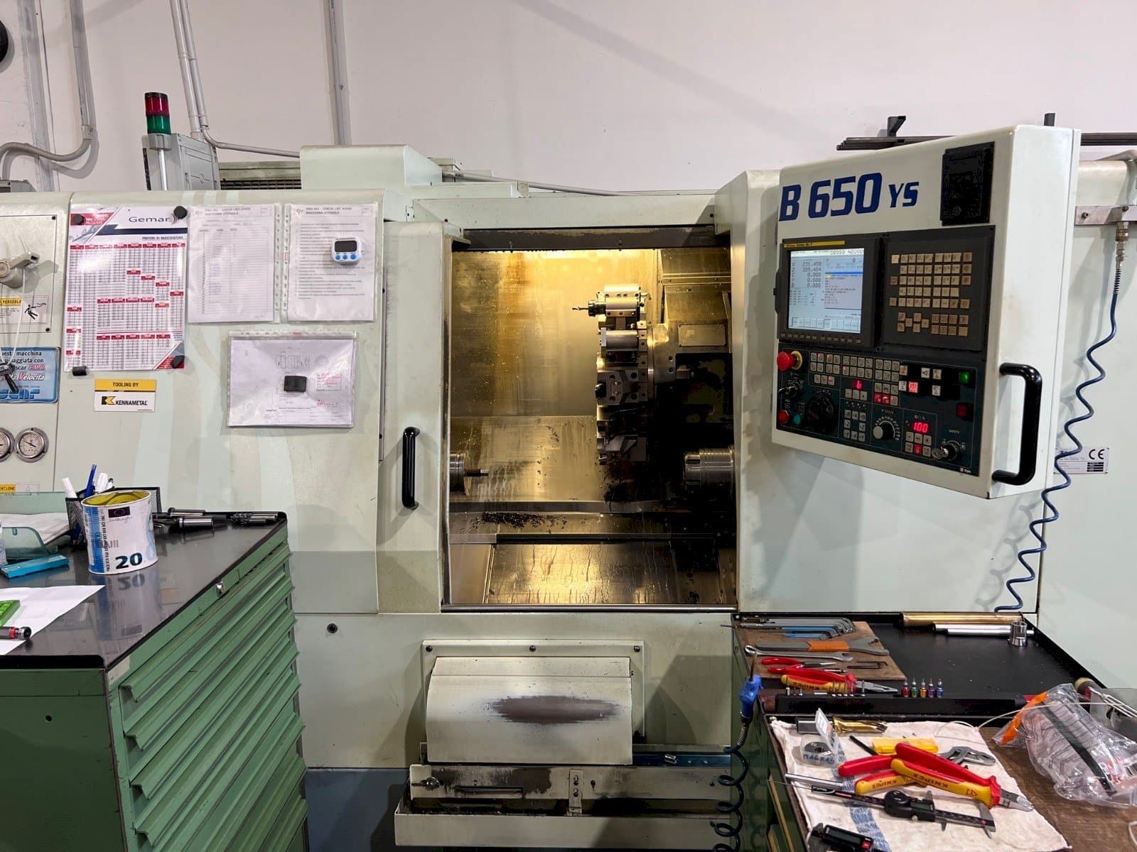 Čelní pohled  na Biglia B650 YS  stroj