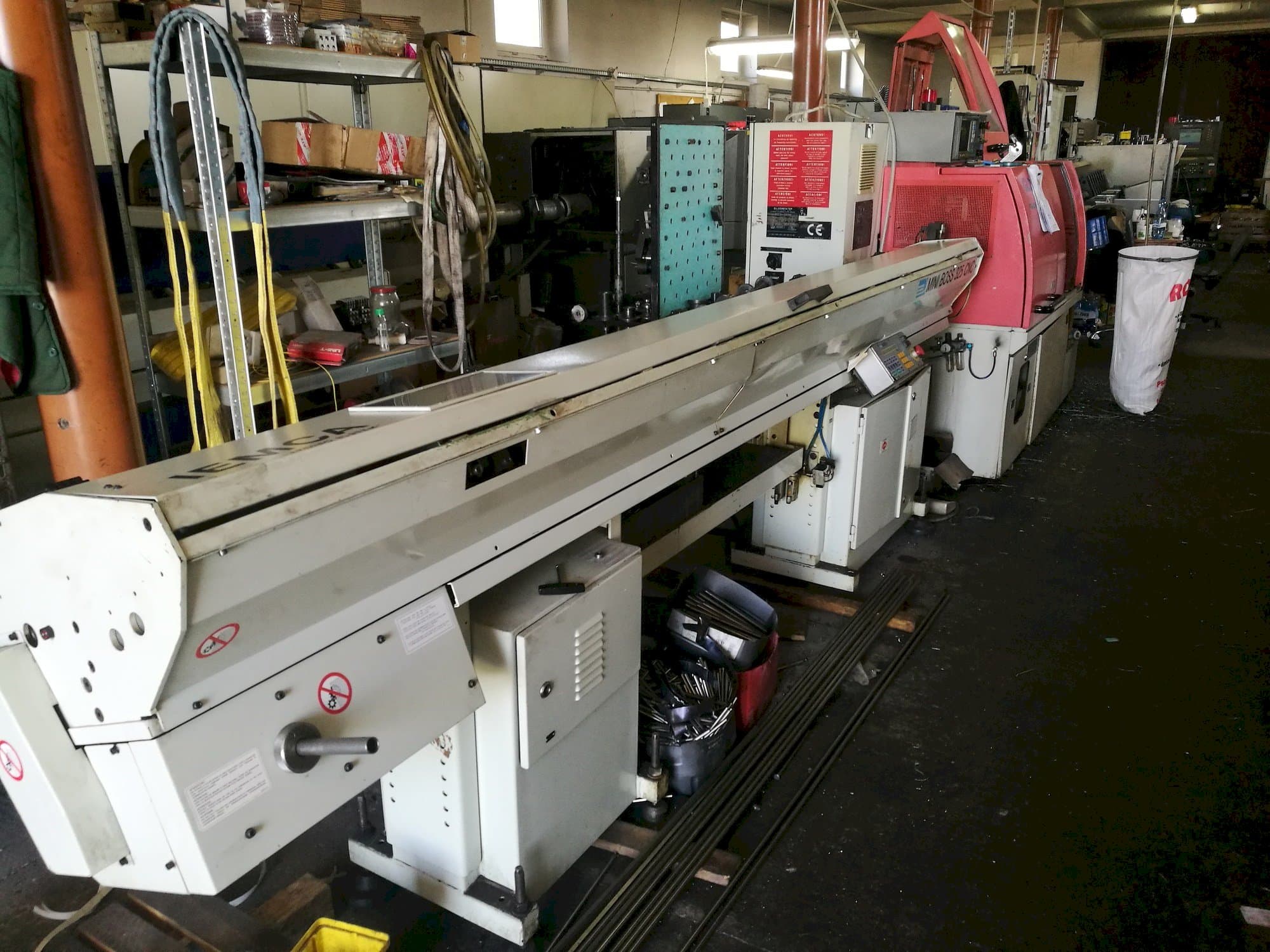 Čelní pohled  na Gildemeister GLD 20-4A  stroj