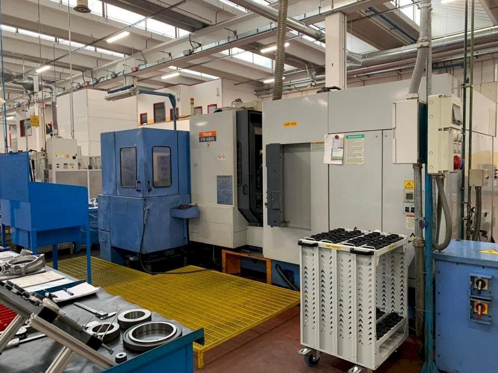 Čelní pohled  na Mazak FH-4800  stroj