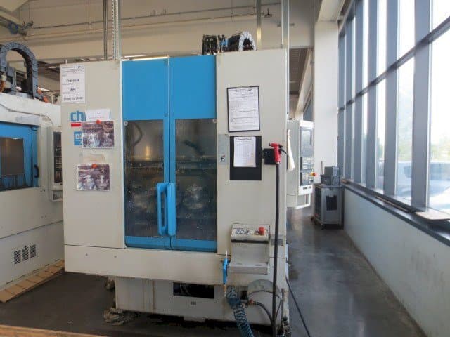 Čelní pohled  na CHIRON DZ 15K W  stroj