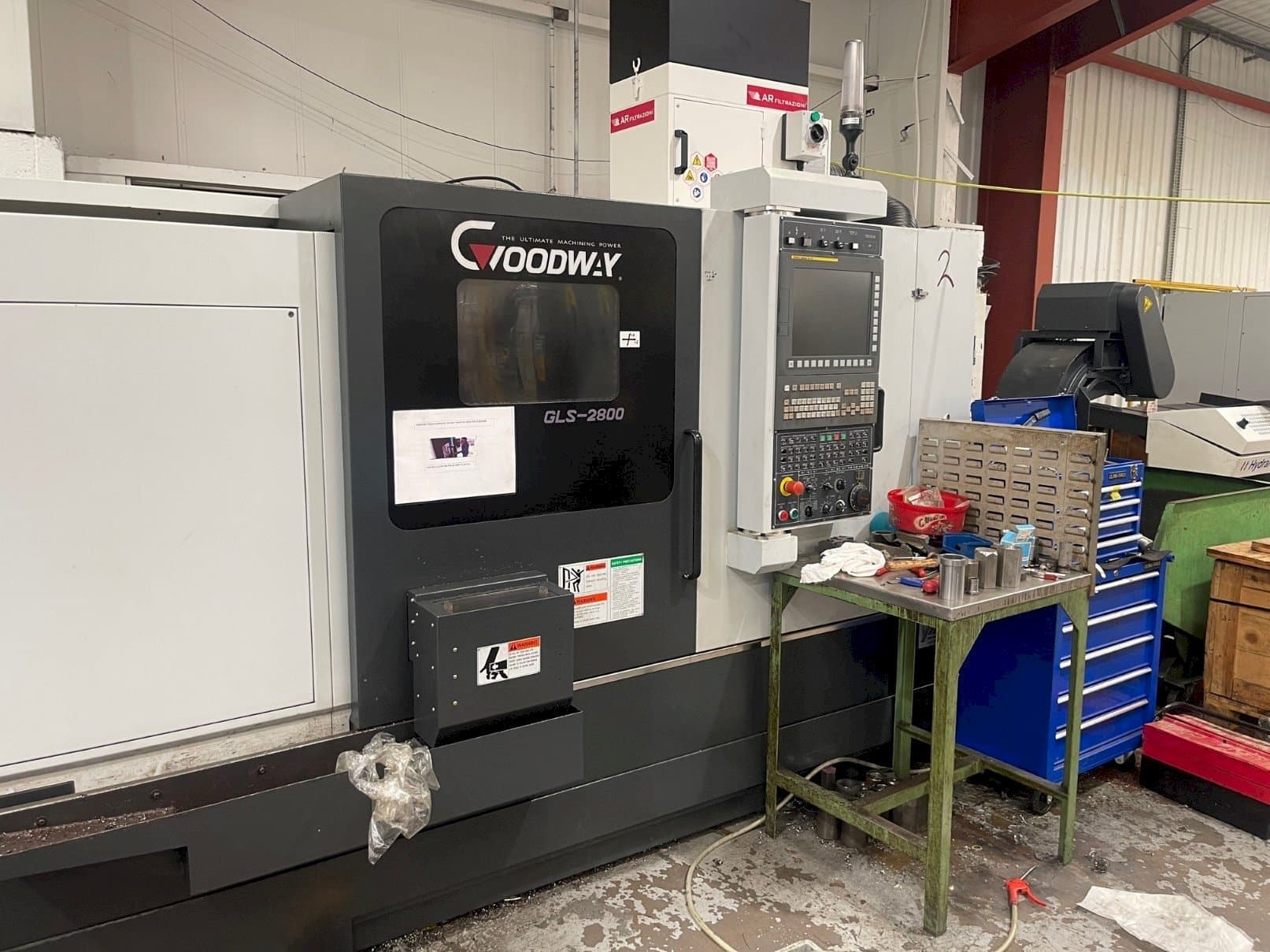 Čelní pohled  na Goodway GLS-2800  stroj