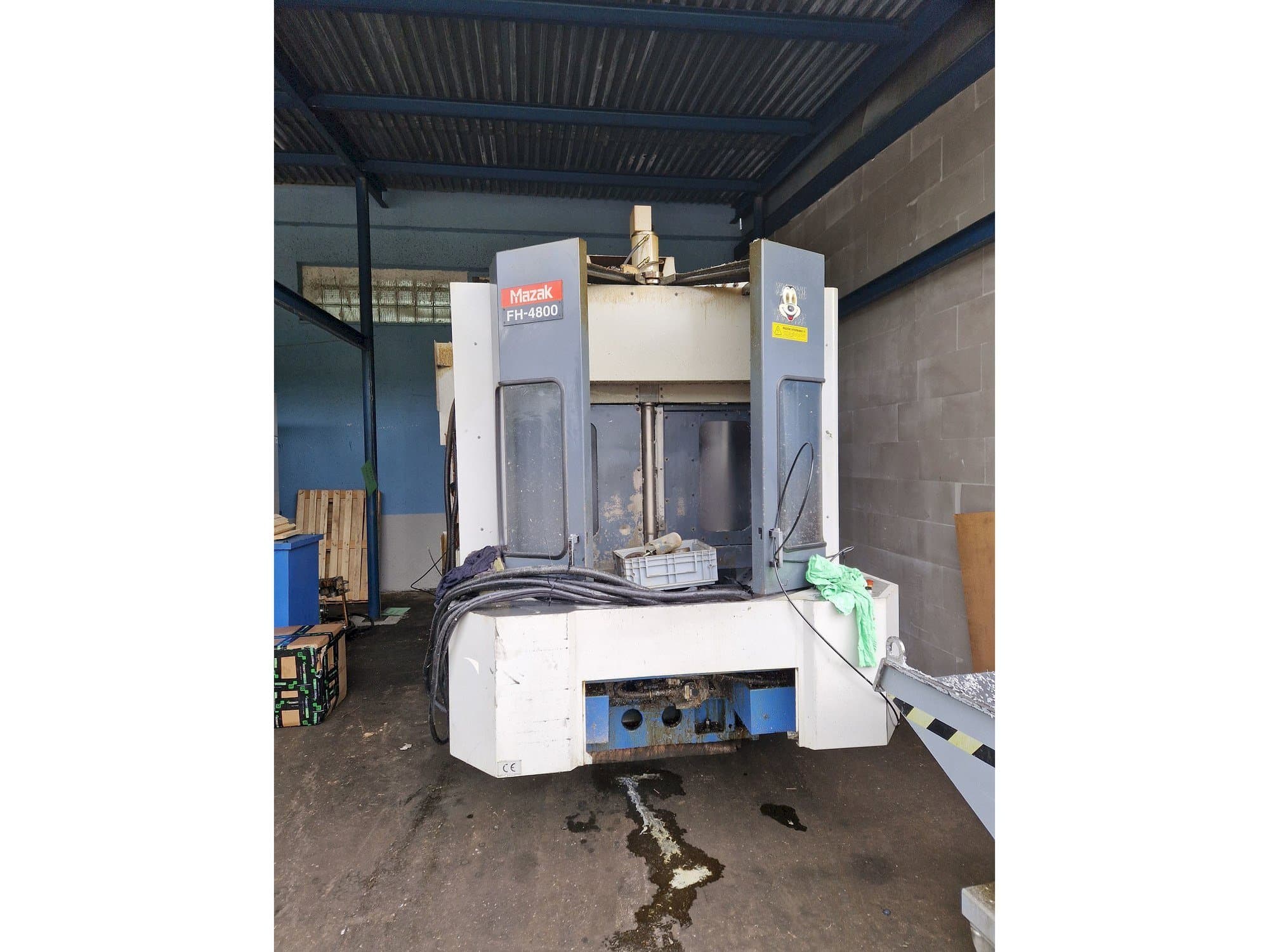 Čelní pohled  na Mazak FH-4800  stroj