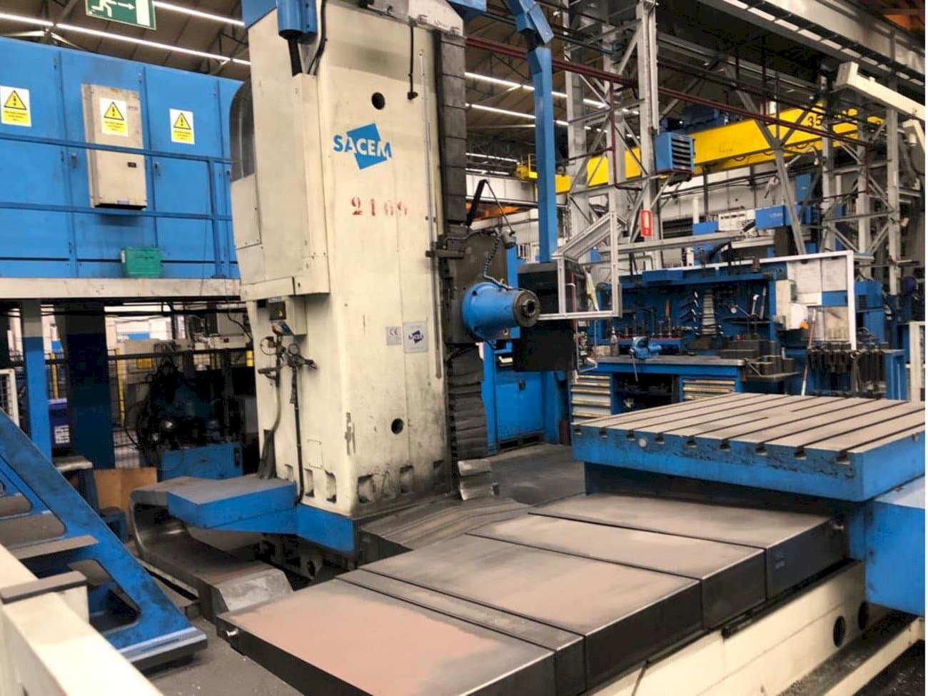 Čelní pohled  na Sacem									 MSMG - XC/110-C/N  stroj