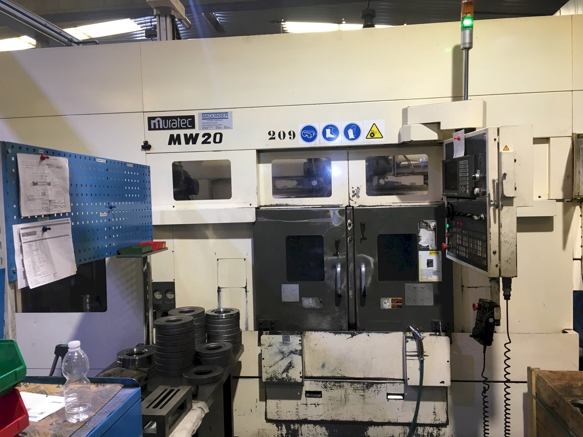 Čelní pohled  na Muratec MW20  stroj