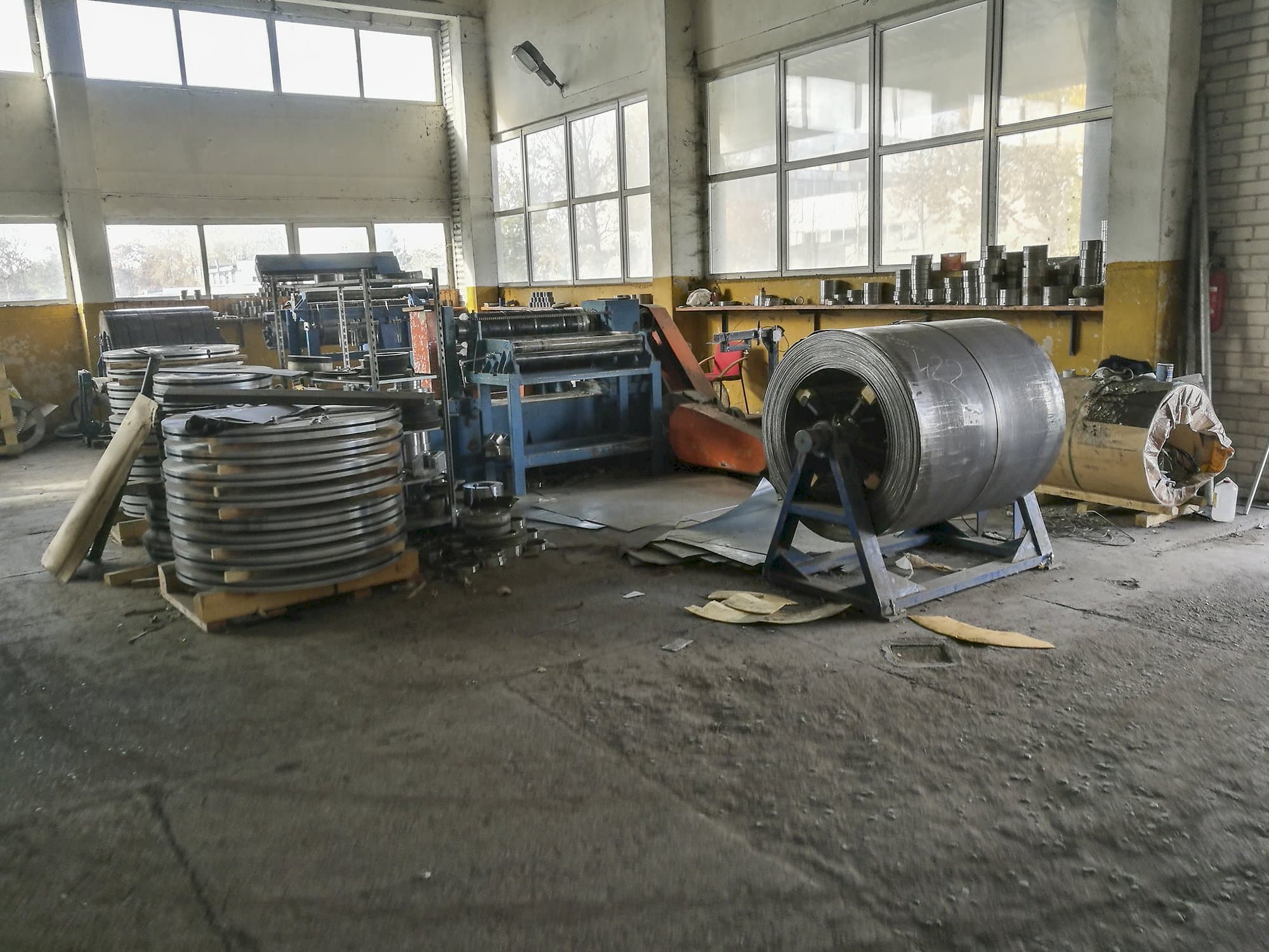 Levý pohled  na BRODPOL LTs 1300/3 stroj