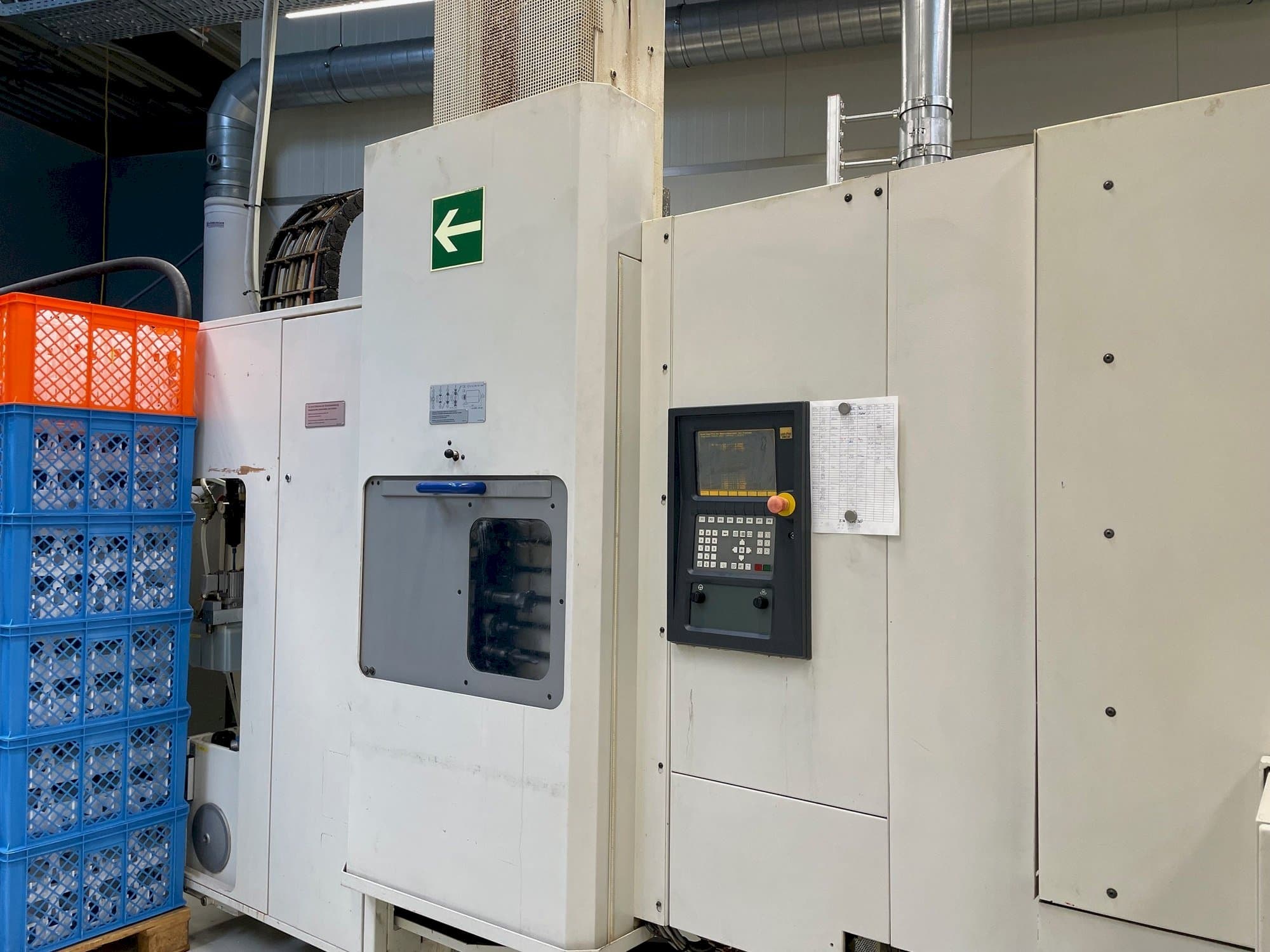 Čelní pohled  na HELLER MC 16  stroj