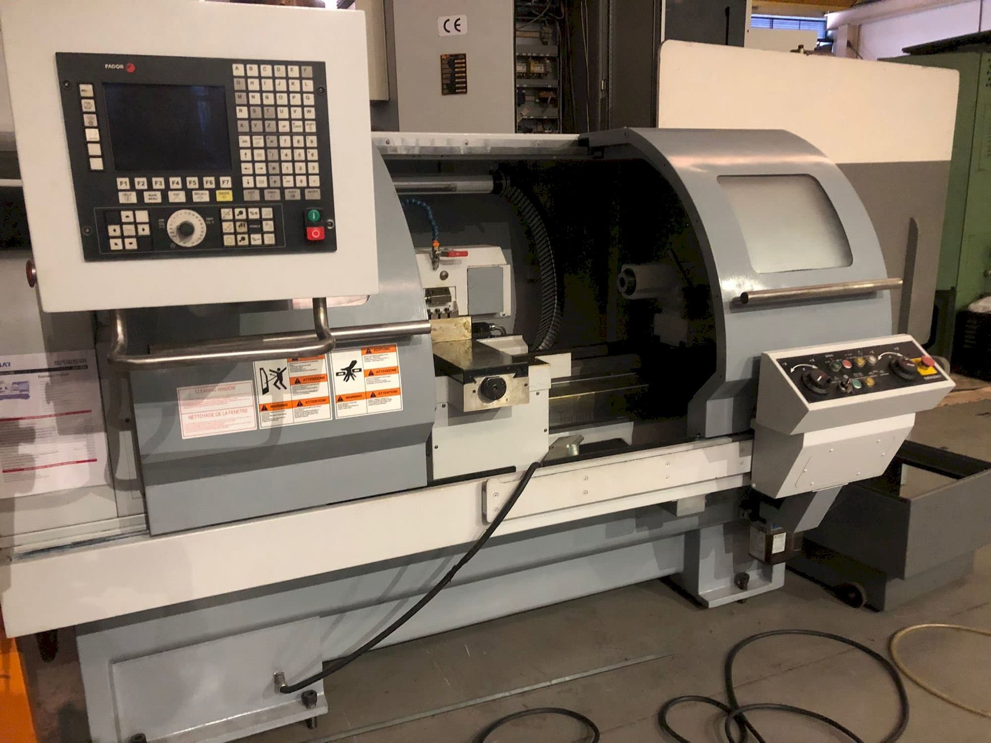 Čelní pohled  na SUNMASTER CSR-1840  stroj