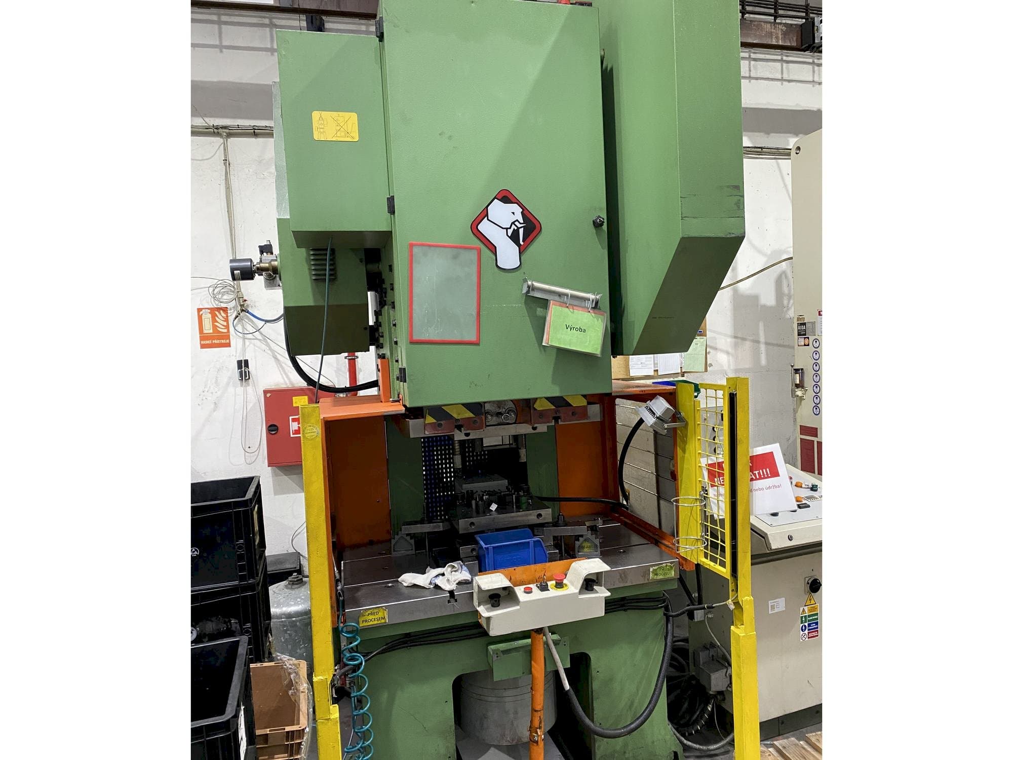 Čelní pohled  na SANGIACOMO T 130R CE  stroj