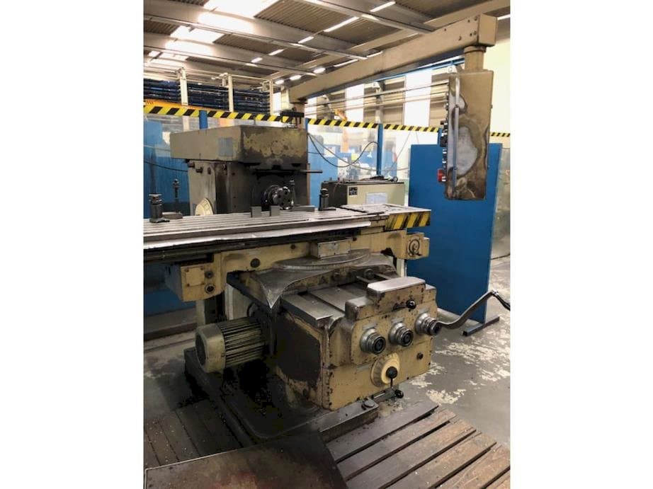 Čelní pohled  na FU W 400 VI / 2  stroj