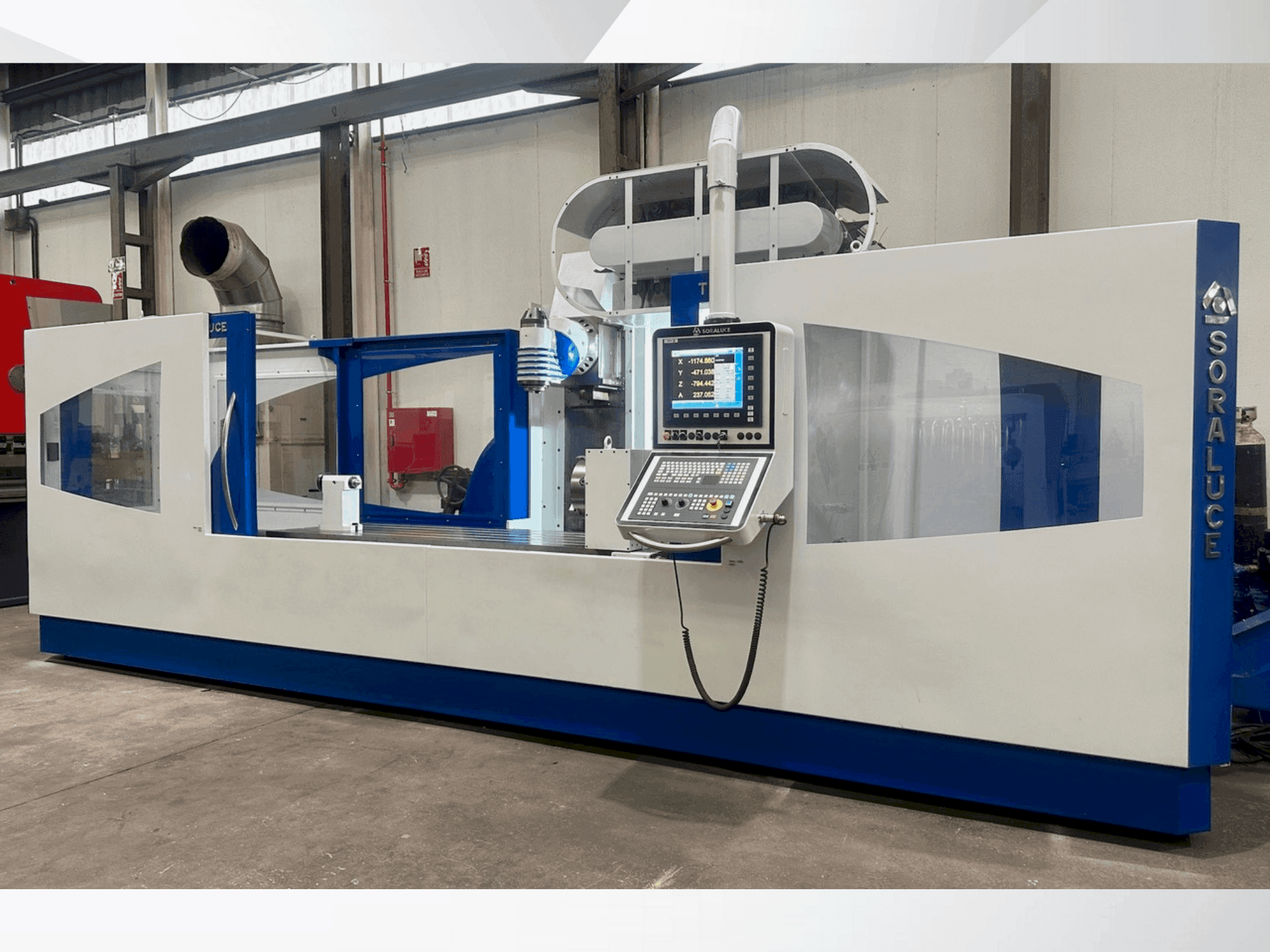 Čelní pohled  na Soraluce TA-25A  stroj