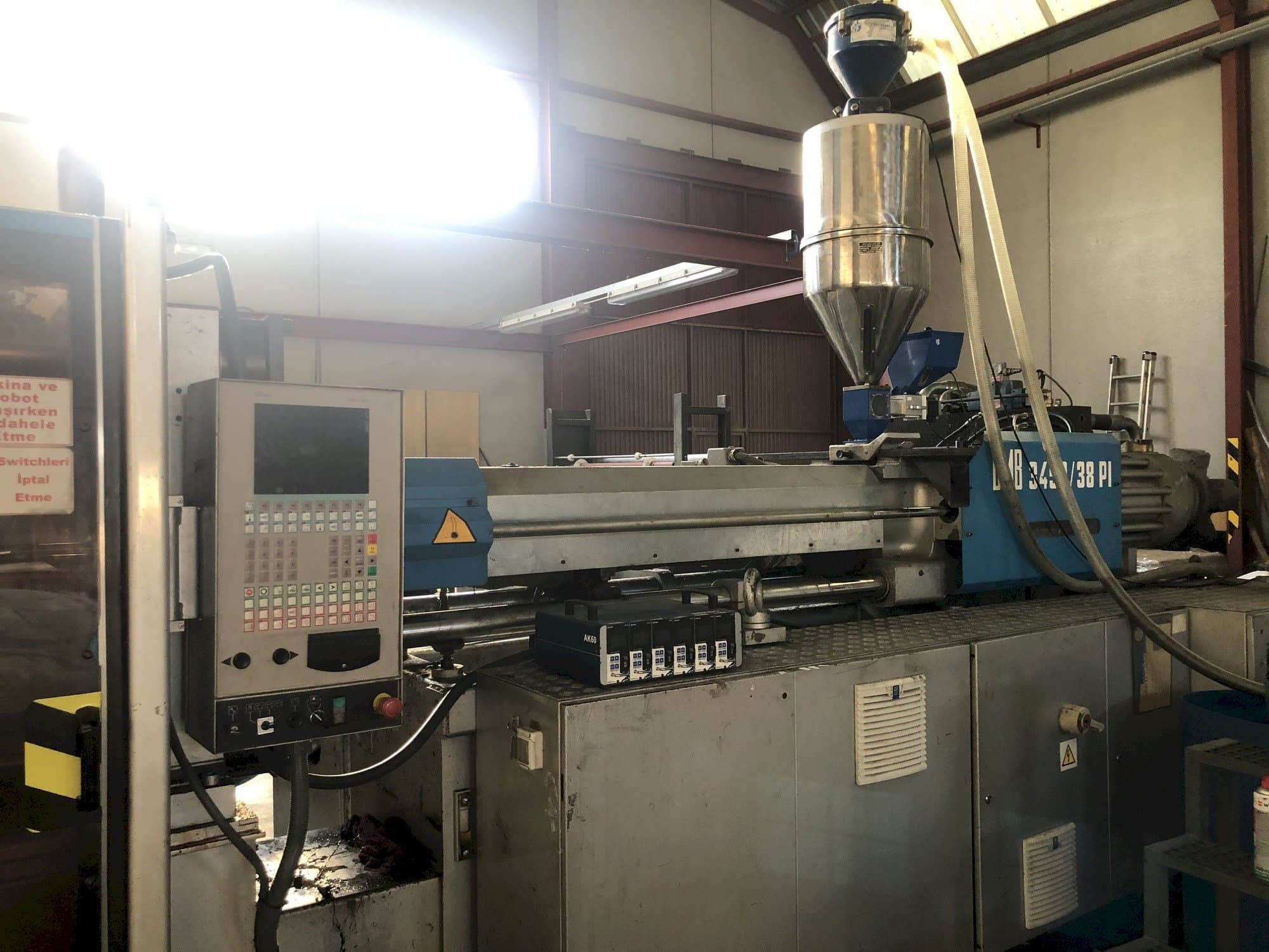 Čelní pohled  na BMB 380/34pi  stroj