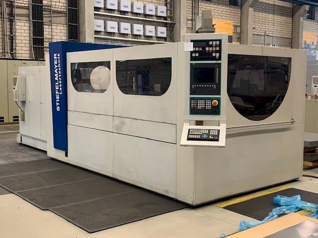 Čelní pohled  na Stiefelmayer linear  stroj