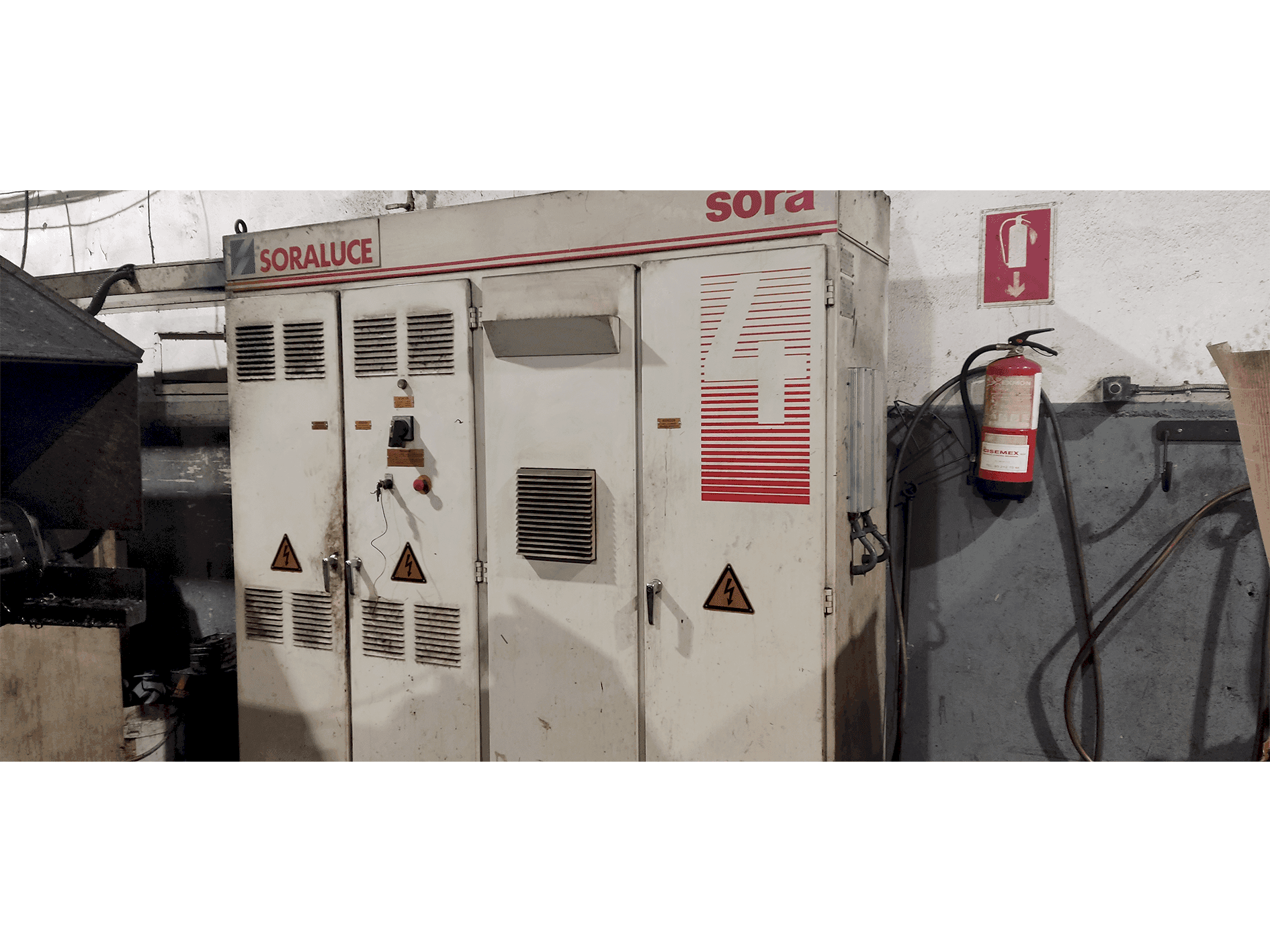 Čelní pohled  na Soraluce SORA 4  stroj