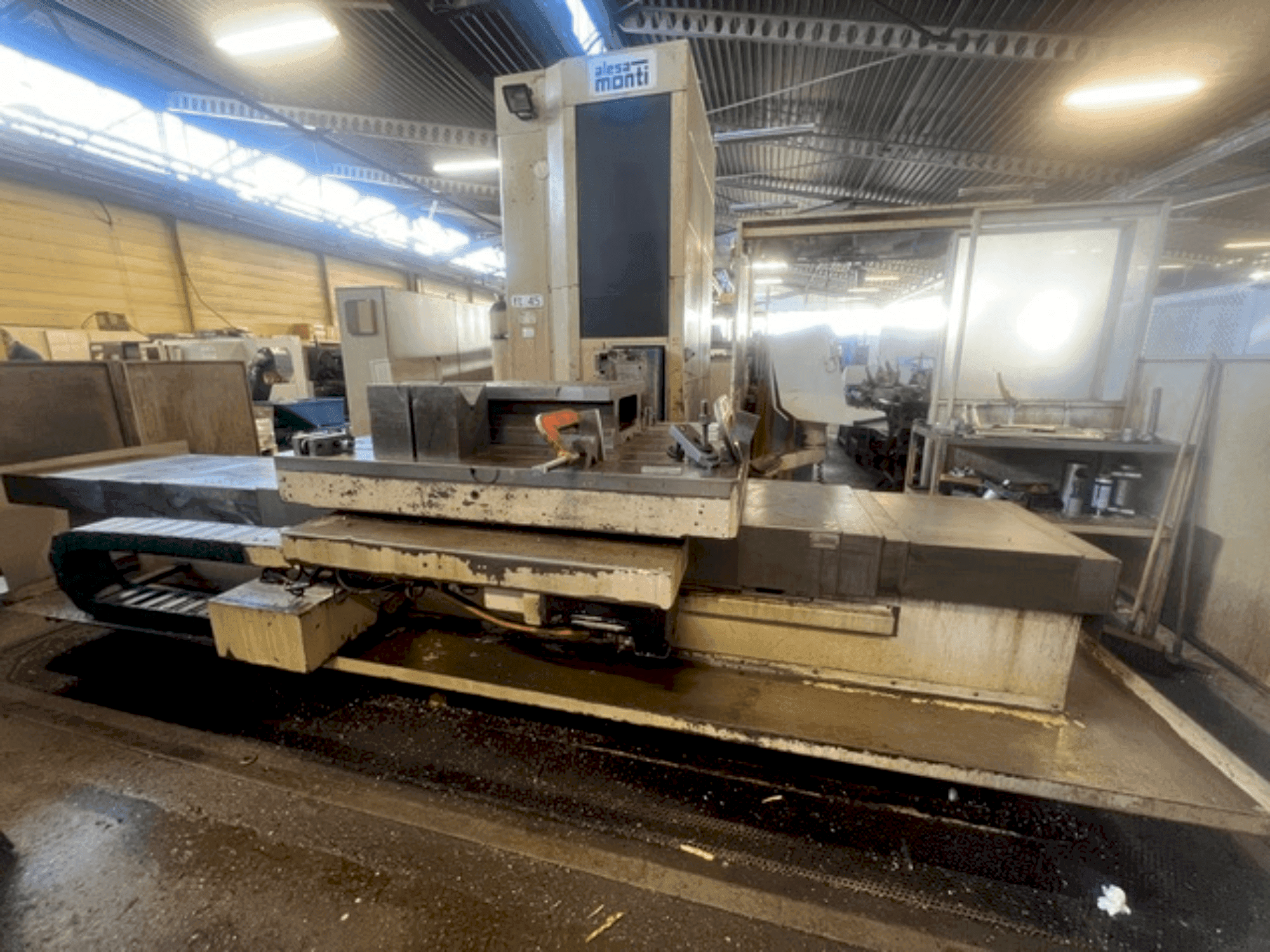 Čelní pohled  na ALESA MONTI FT45TG  stroj