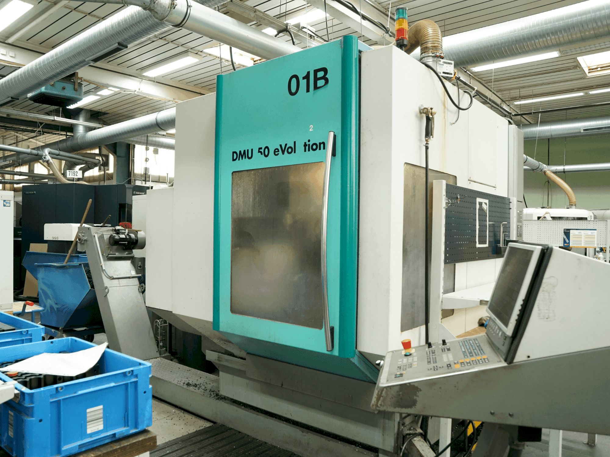 Čelní pohled  na DECKEL MAHO DMU 50 Evolution (2000)  stroj