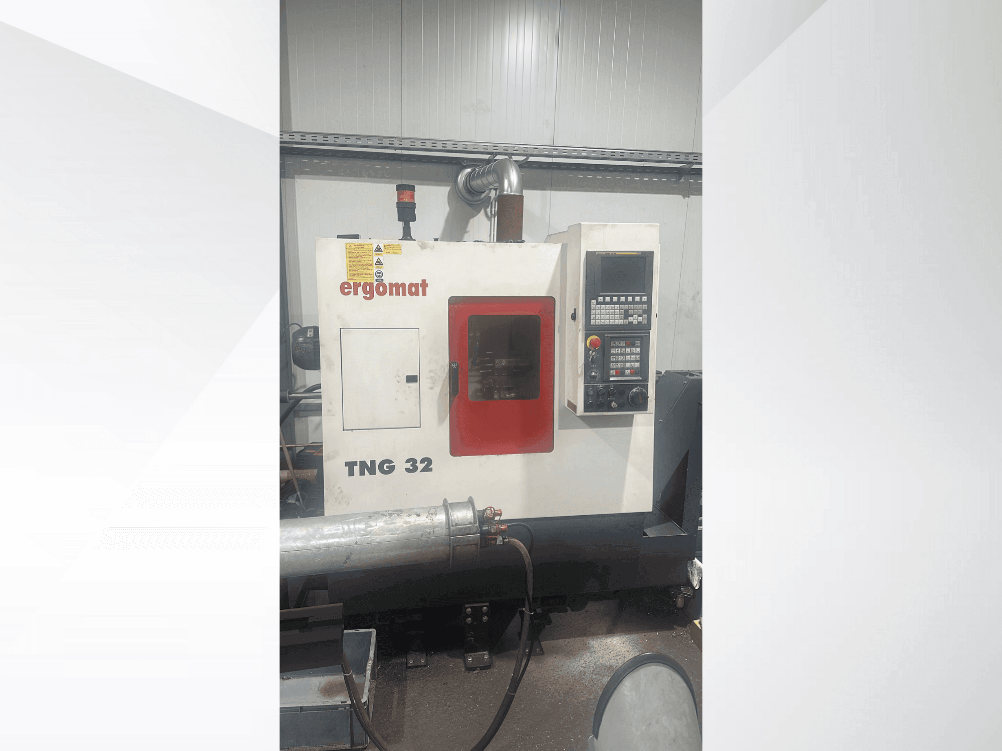 Čelní pohled  na ERGOMAT TNG 32  stroj
