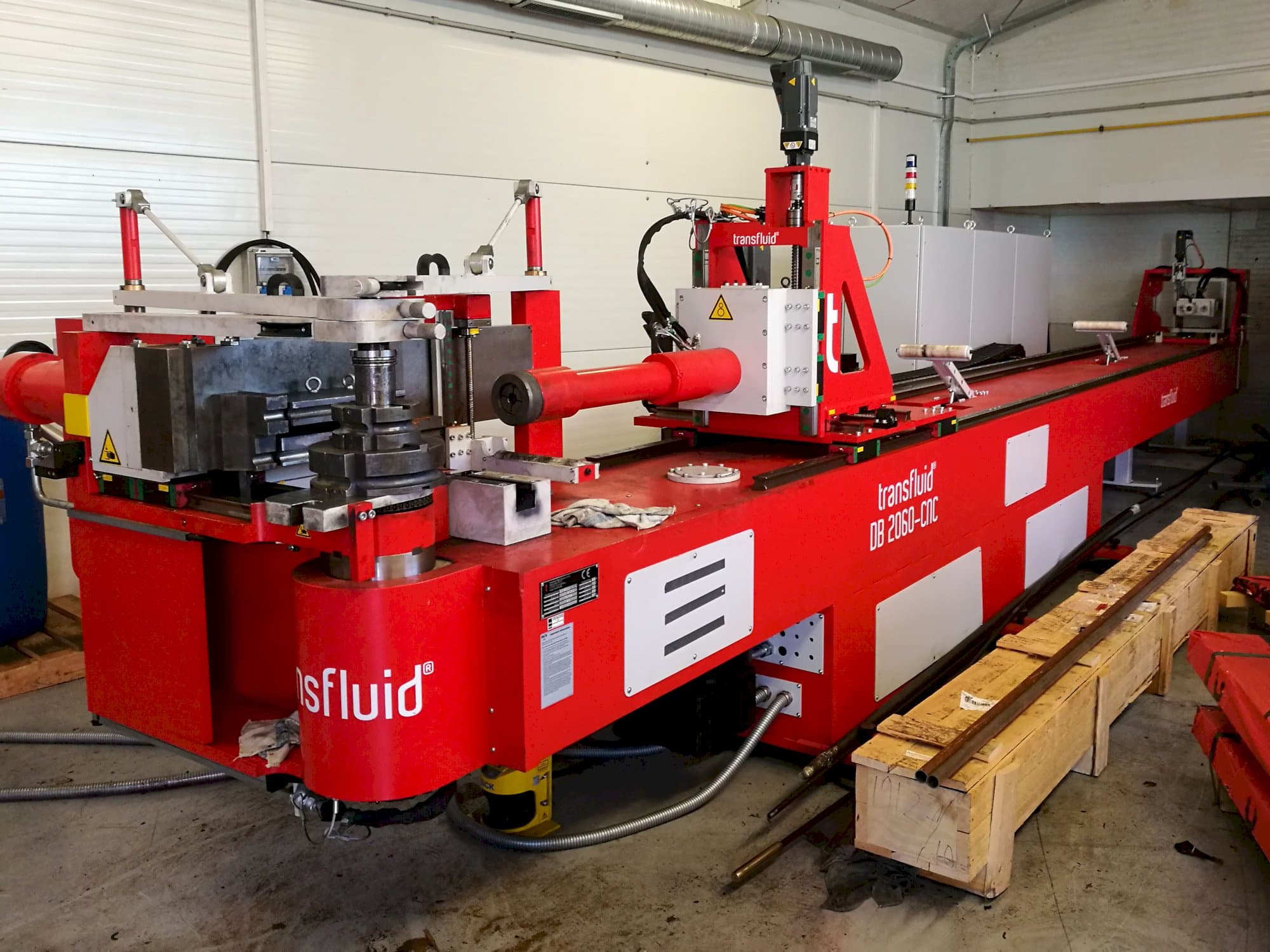 Pravý pohled  na Transfluid DB 2060 stroj