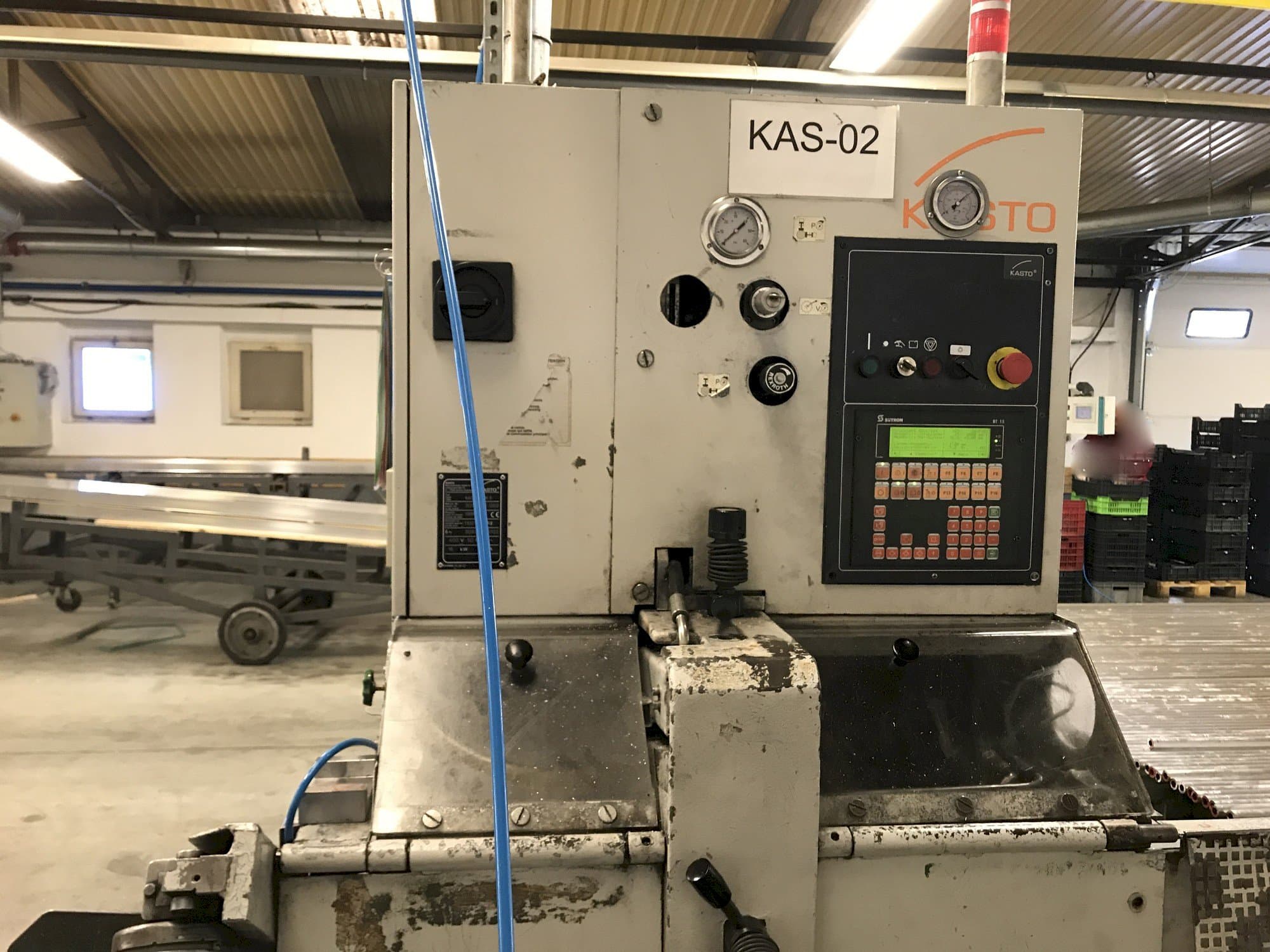 Čelní pohled  na KASTO wa M9  stroj