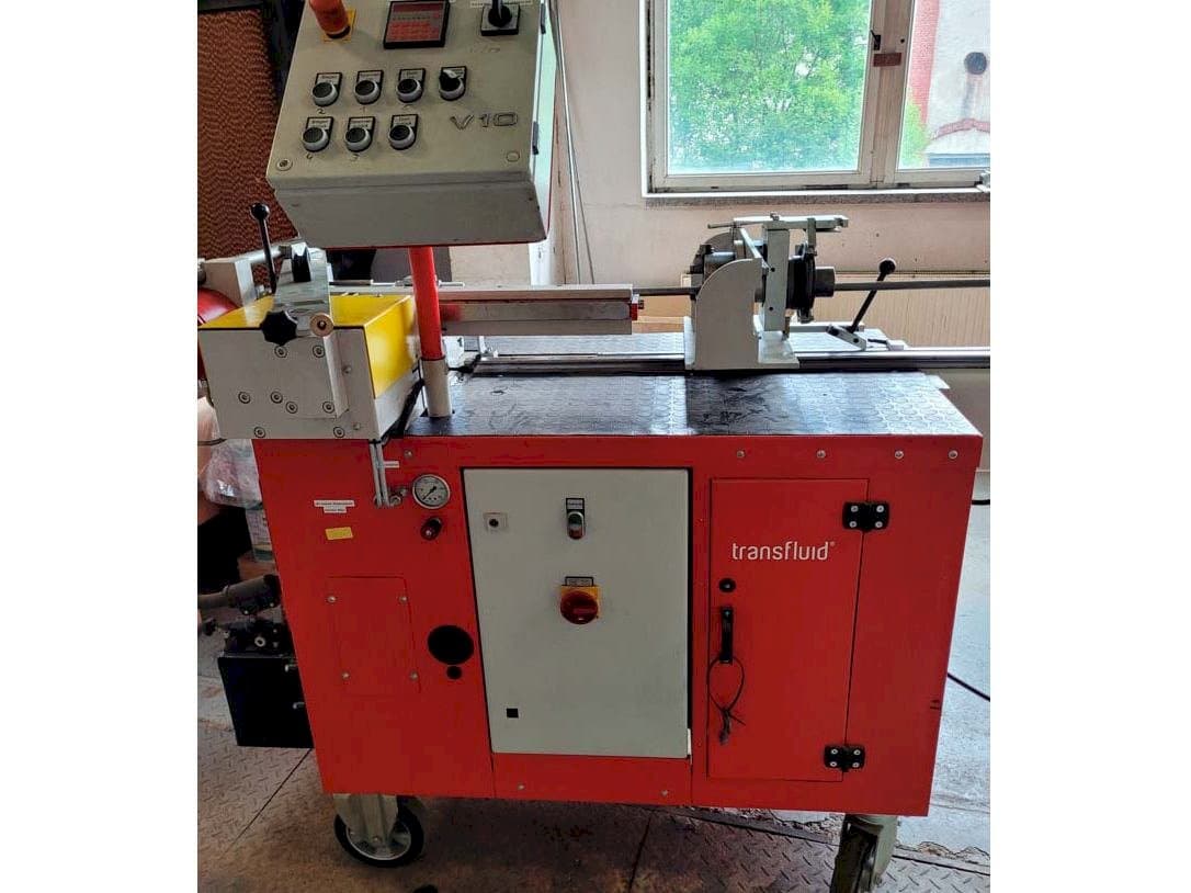 Čelní pohled  na Transfluid DB 2060-K  stroj