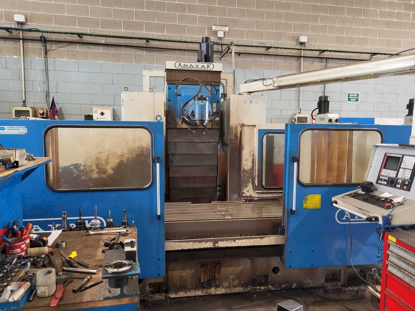 Čelní pohled  na ANAYAK VH-2200  stroj